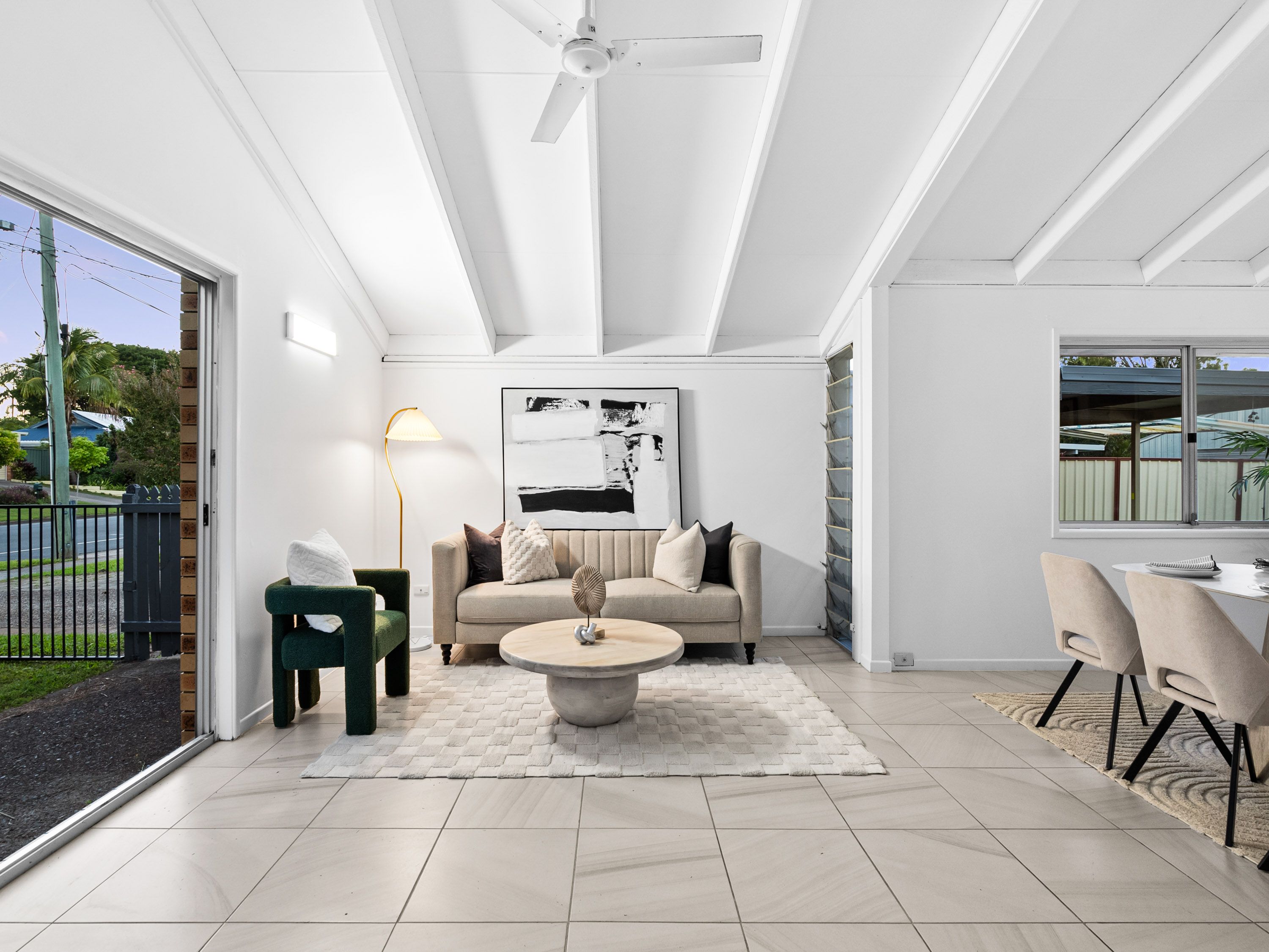 24 Estramina Road, Regents Park, QLD 4118