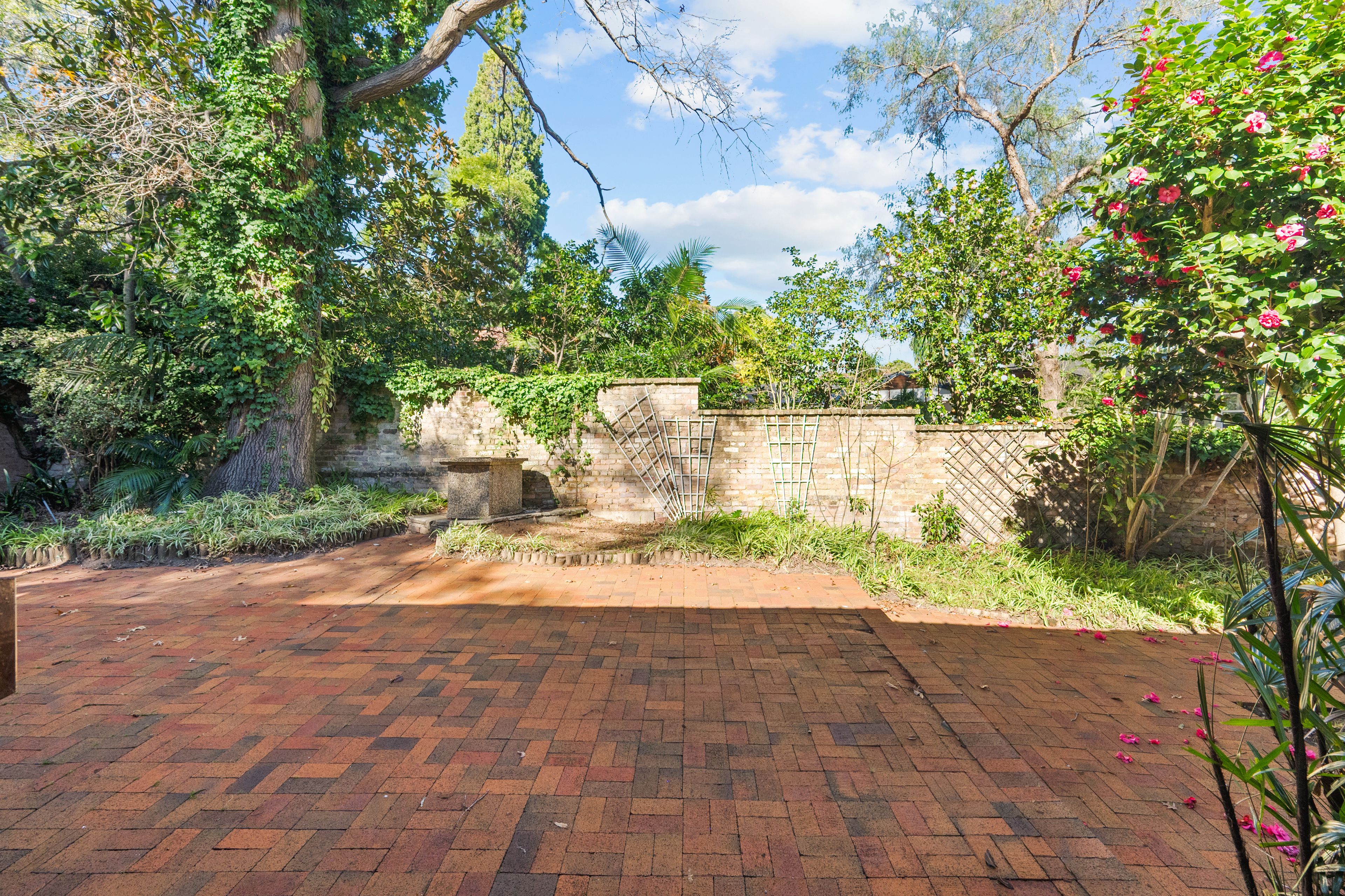 32 Buckingham Road — photo 16 of 18