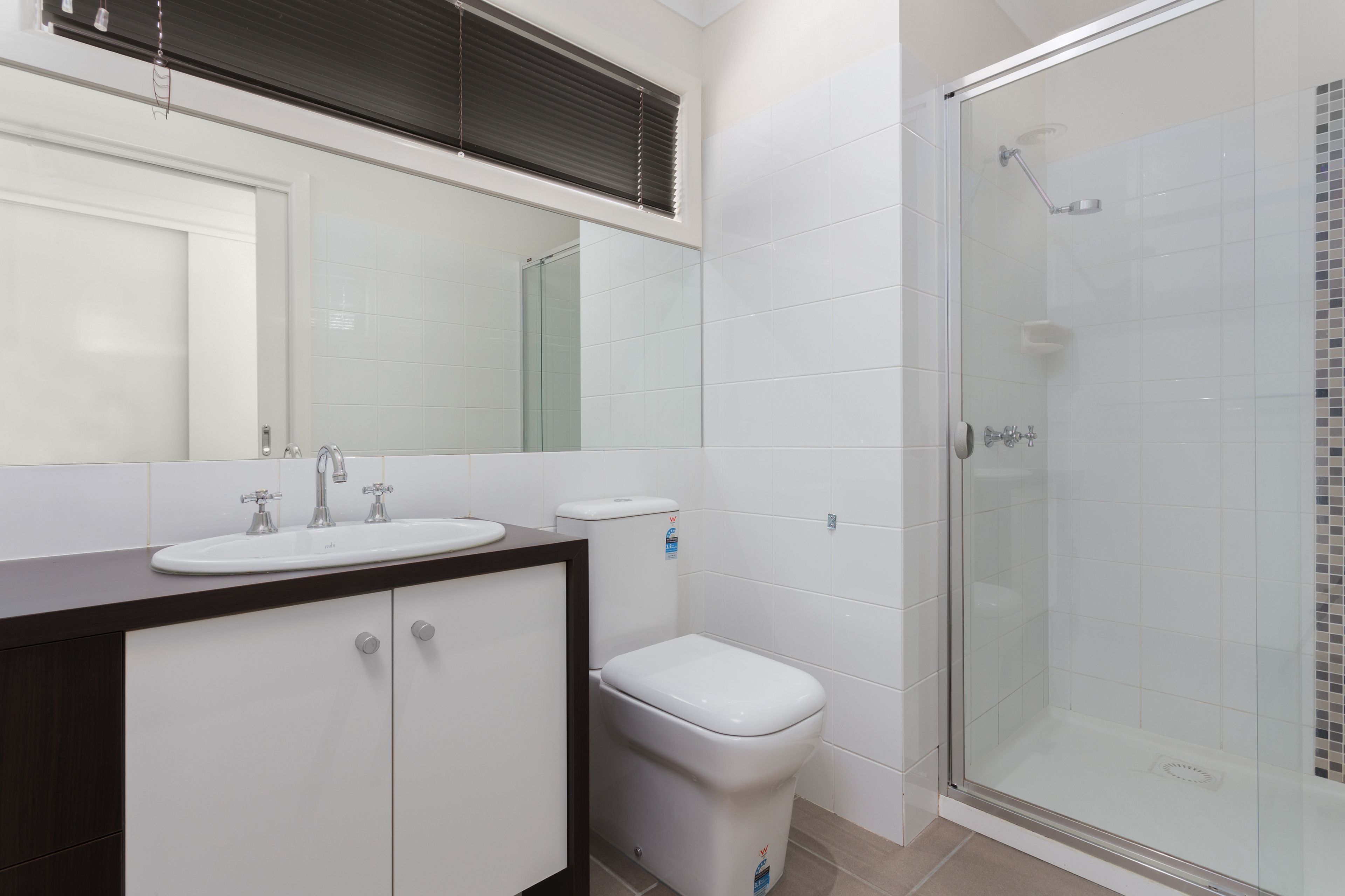 10 Riviera Drive — photo 14 of 17