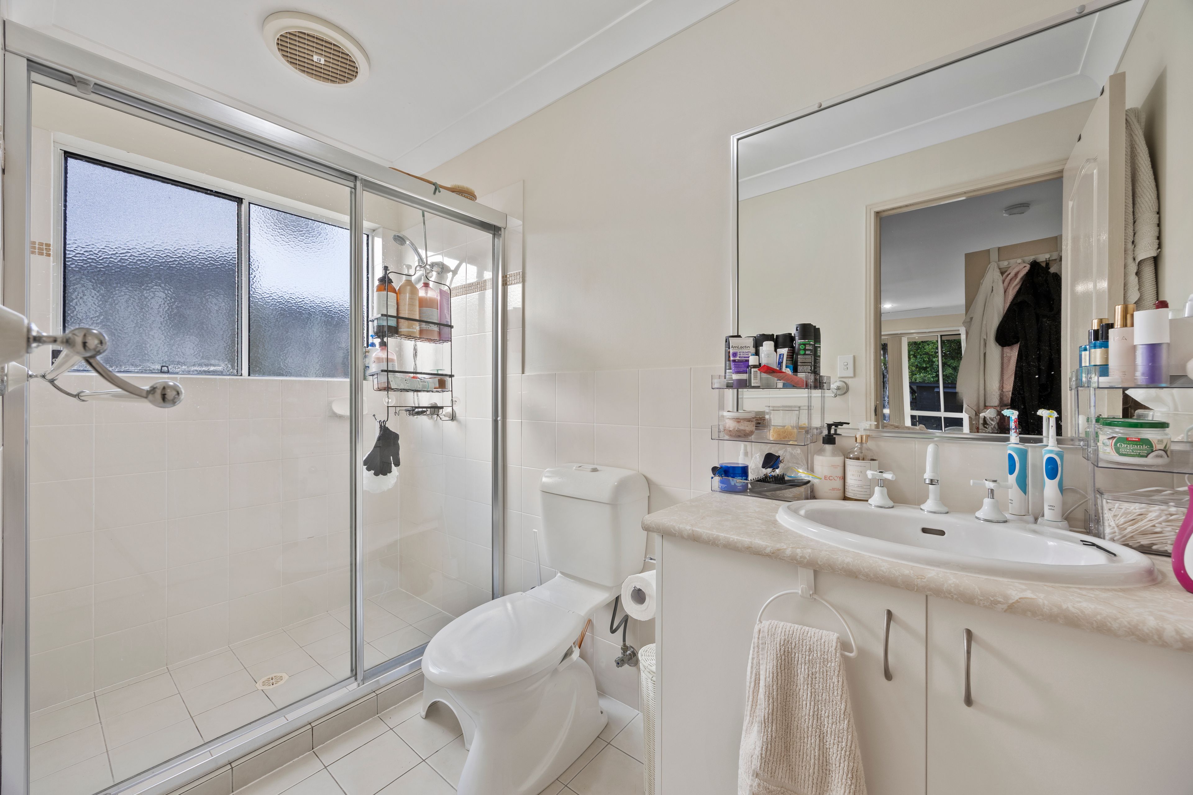 7 Solitaire Place — photo 13 of 23