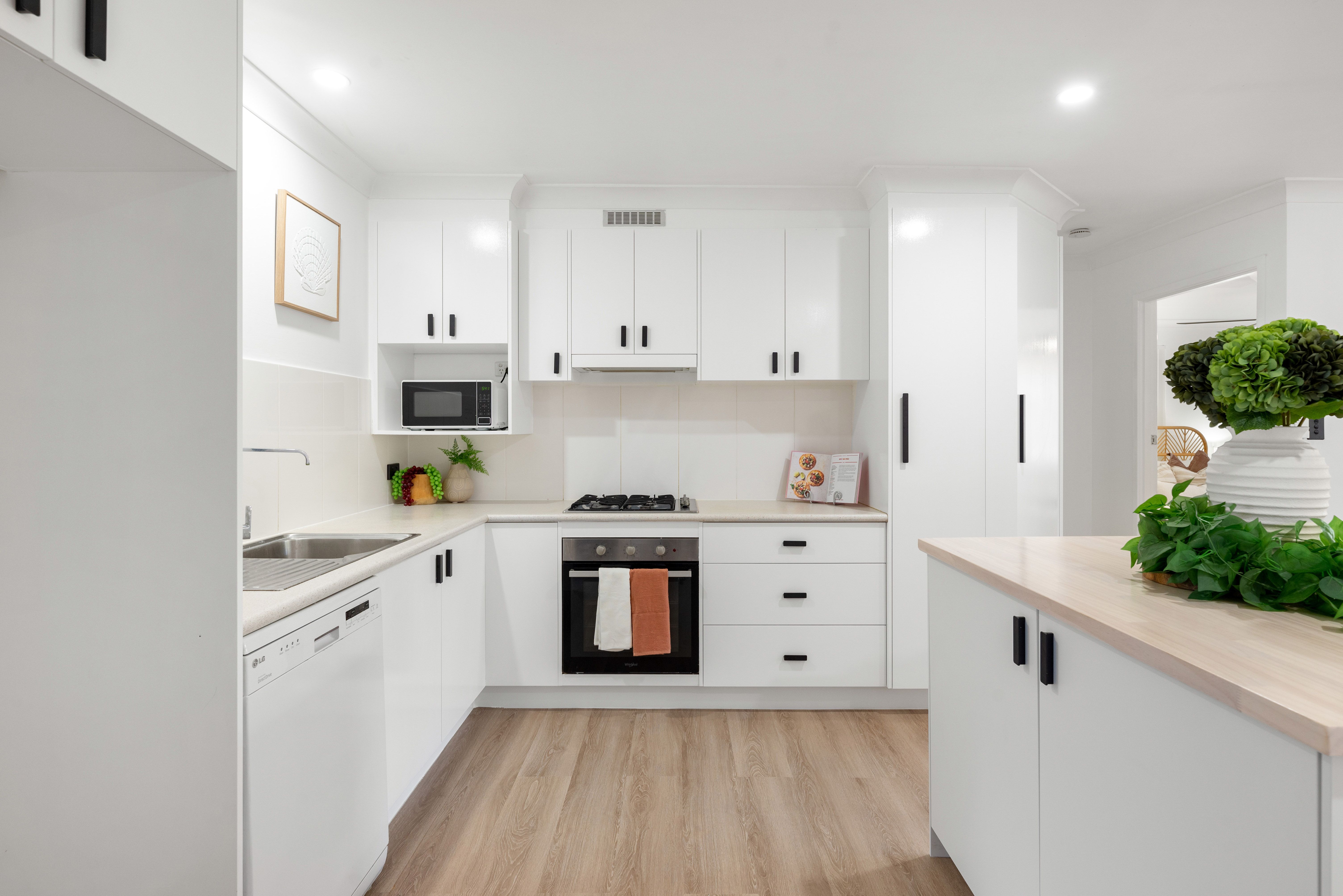 6/45 Mcilwraith Avenue — photo 5 of 16