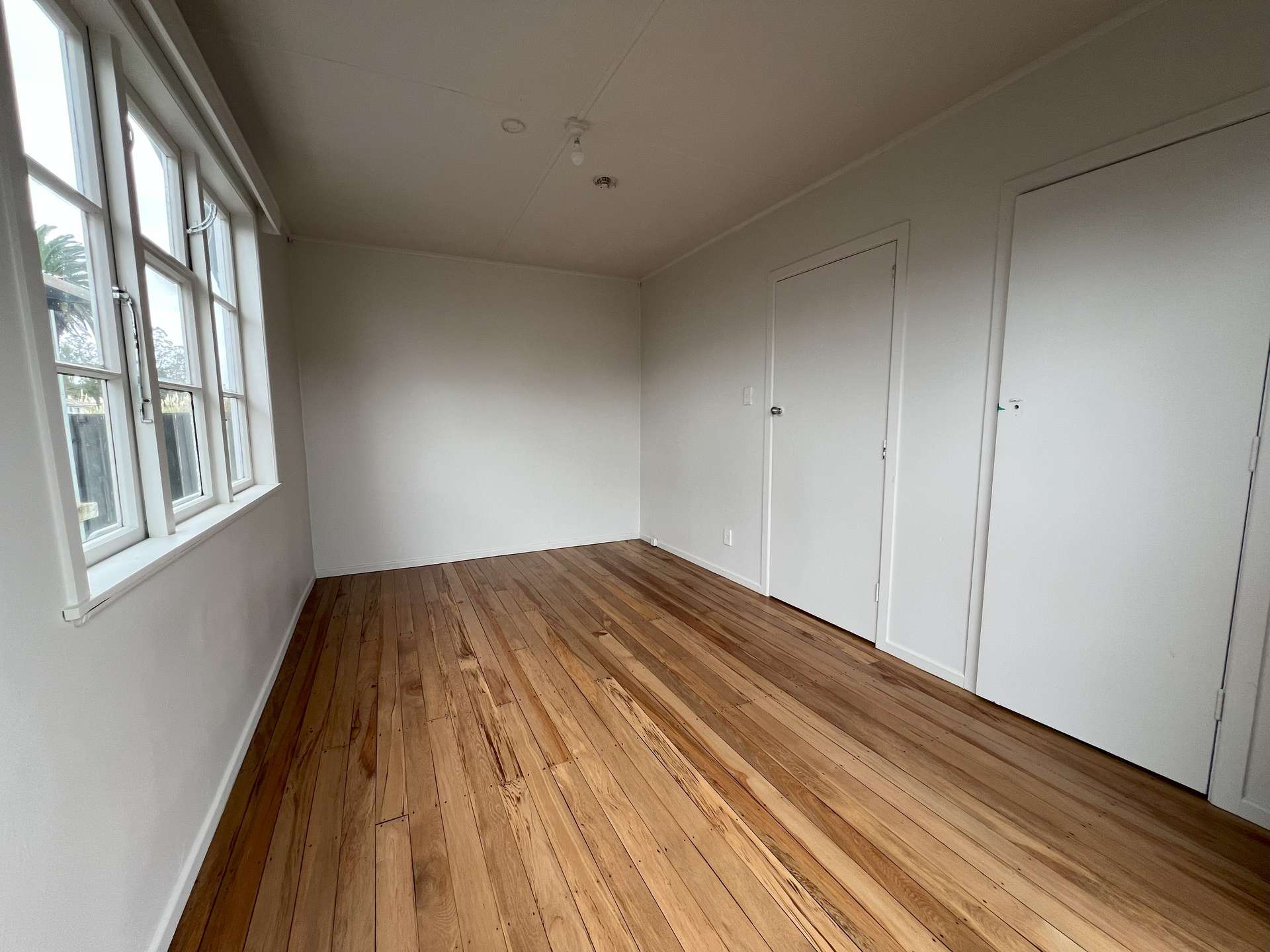 43 Mason Avenue photo 8