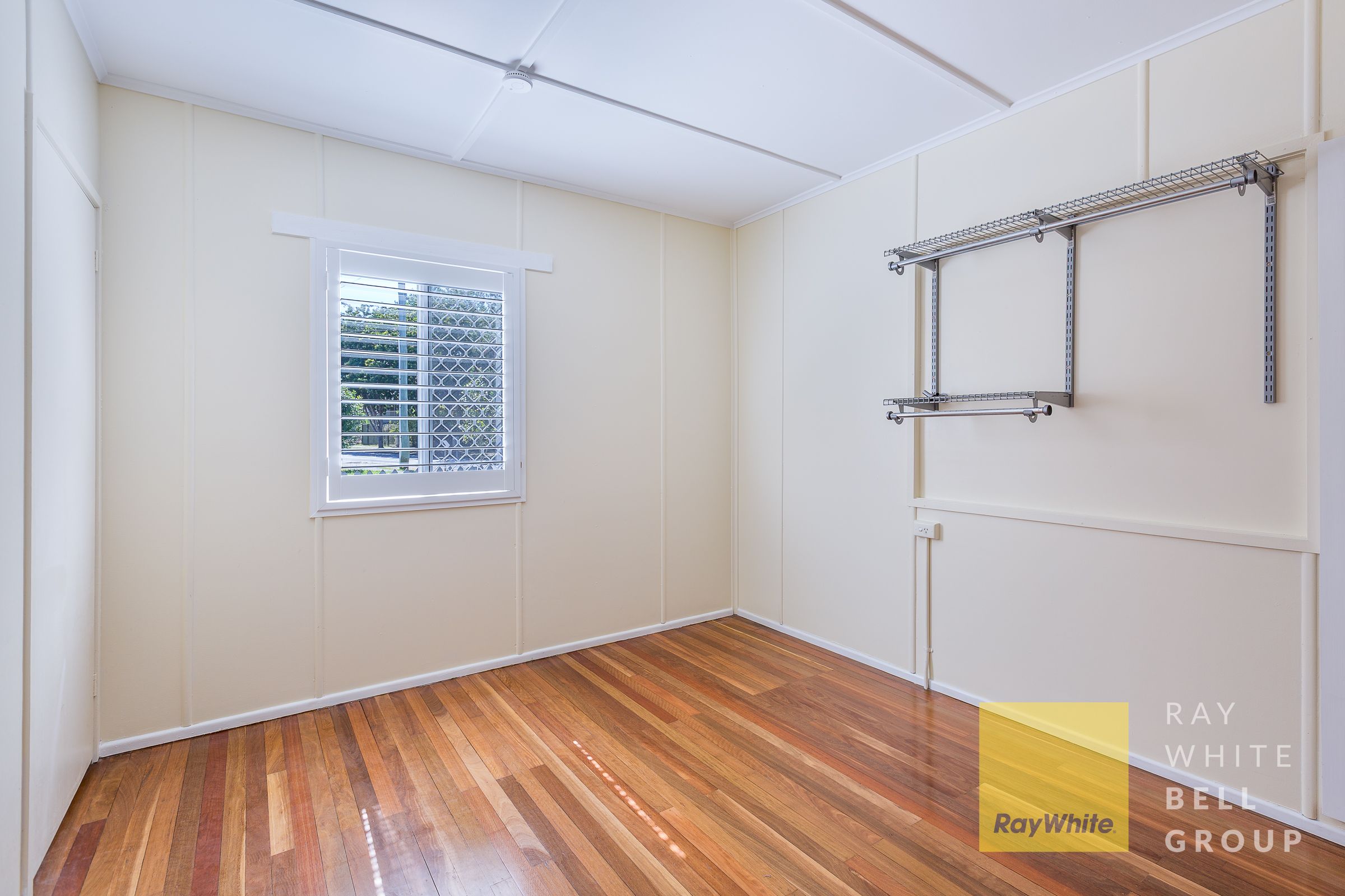61 Ridgeway Avenue — photo 2 of 20