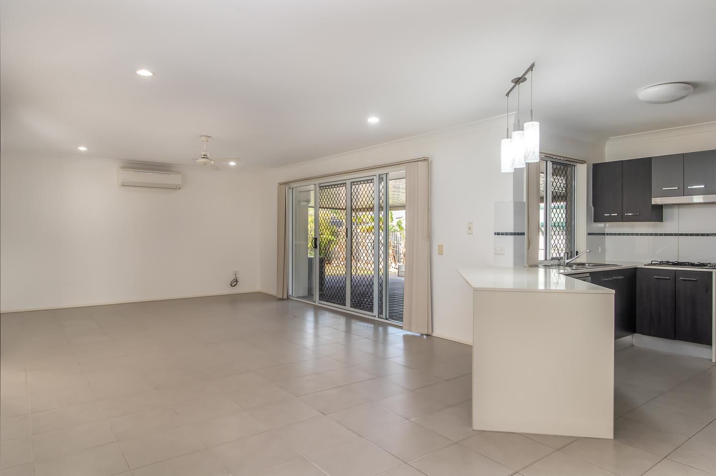 12 Captain Cook Street, Urraween, QLD 4655