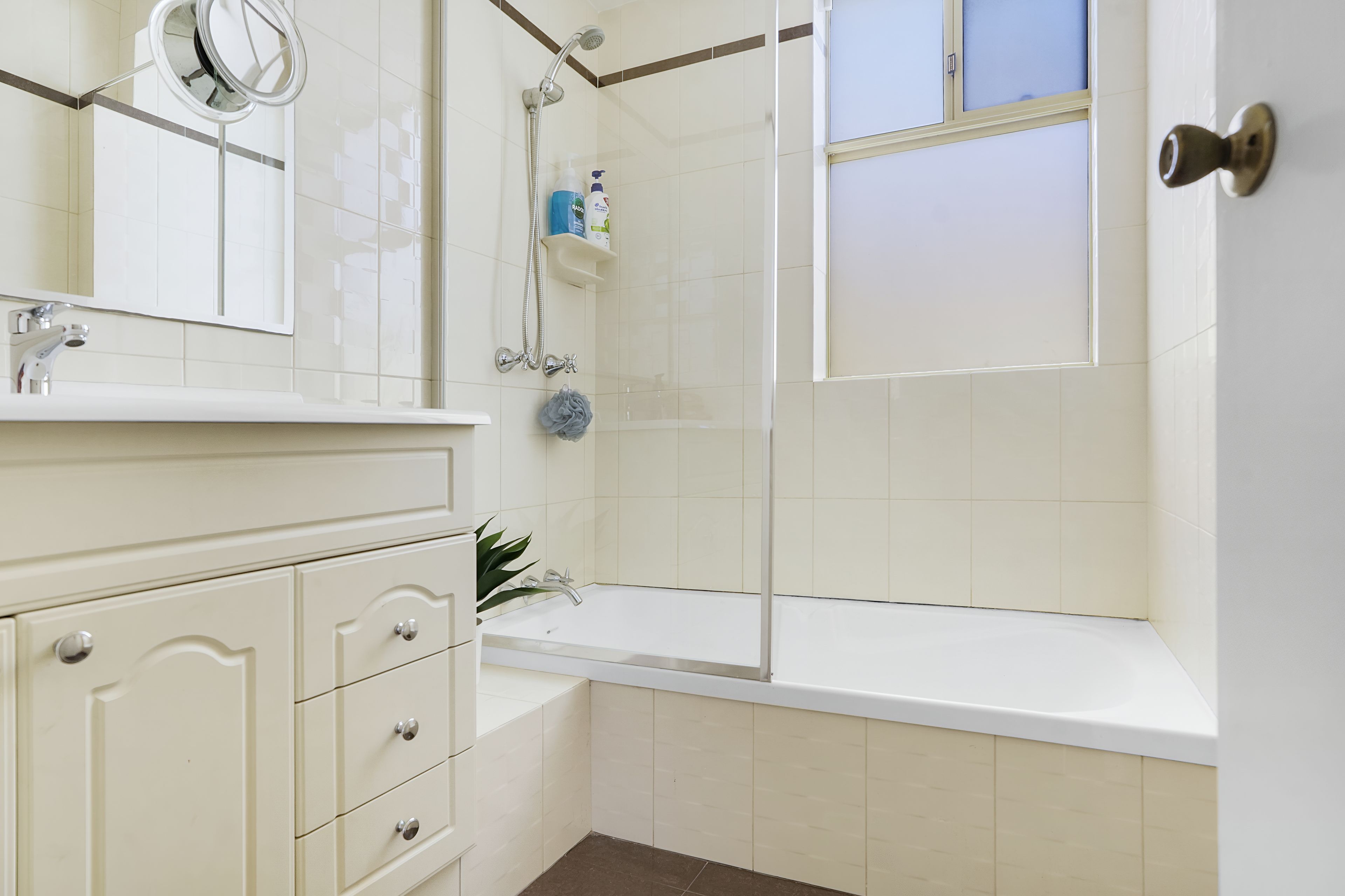 2/80 Hamilton Street — photo 16 of 24
