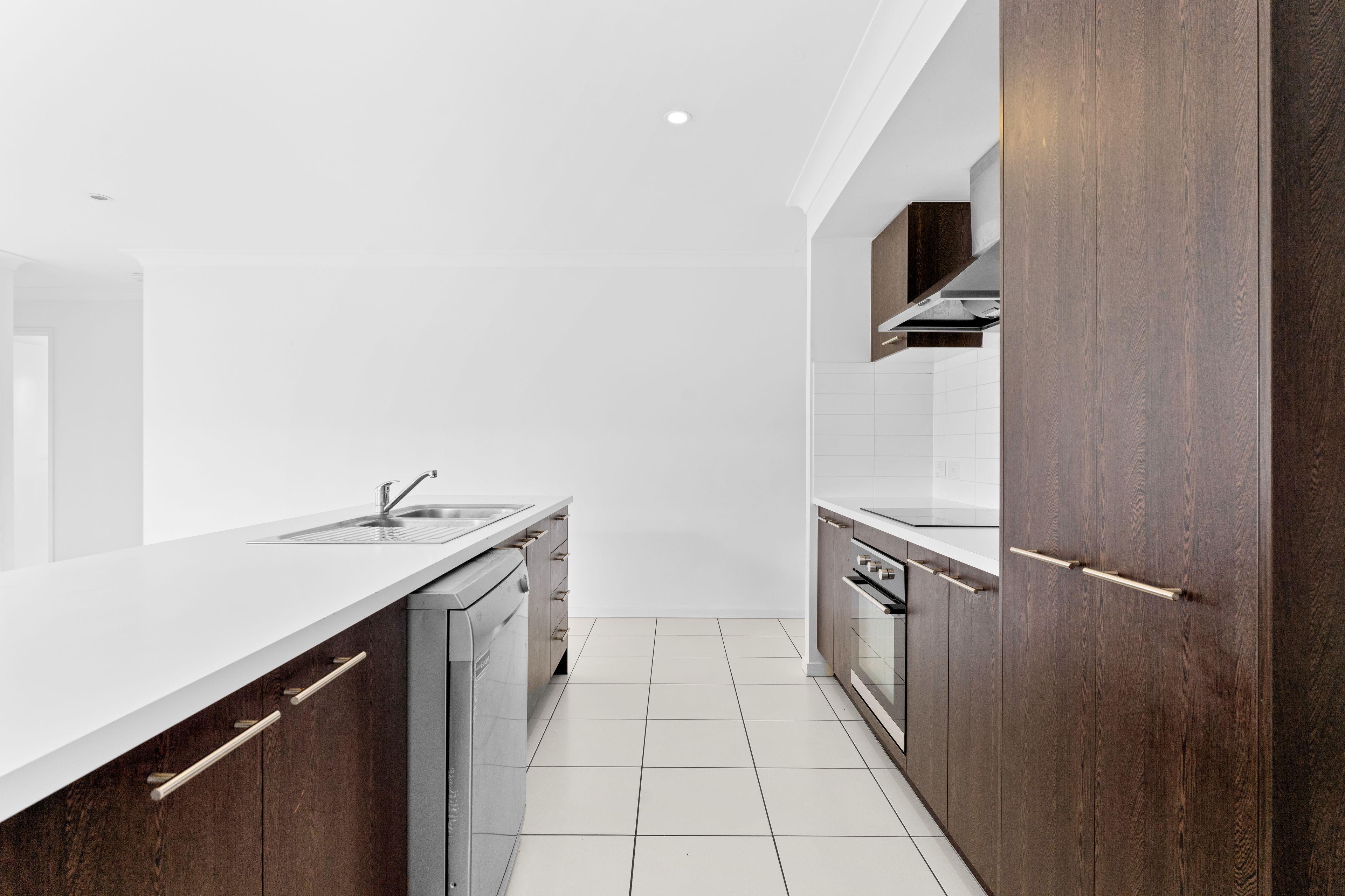 10 Pleasant Street, South Ripley, QLD 4306