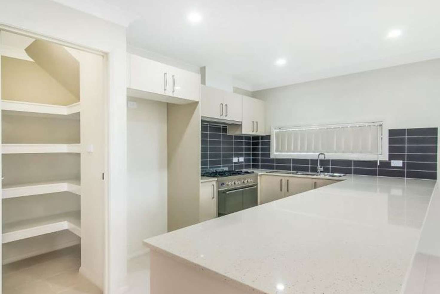 3 Barrow Circuit, JORDAN SPRINGS, NSW 2747 House for Rent St Marys