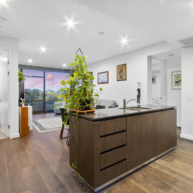 100 Labouchere Rd 1005/53 Labouchere Road, South Perth, WA 6151 - Sold Apartment - Ray ...