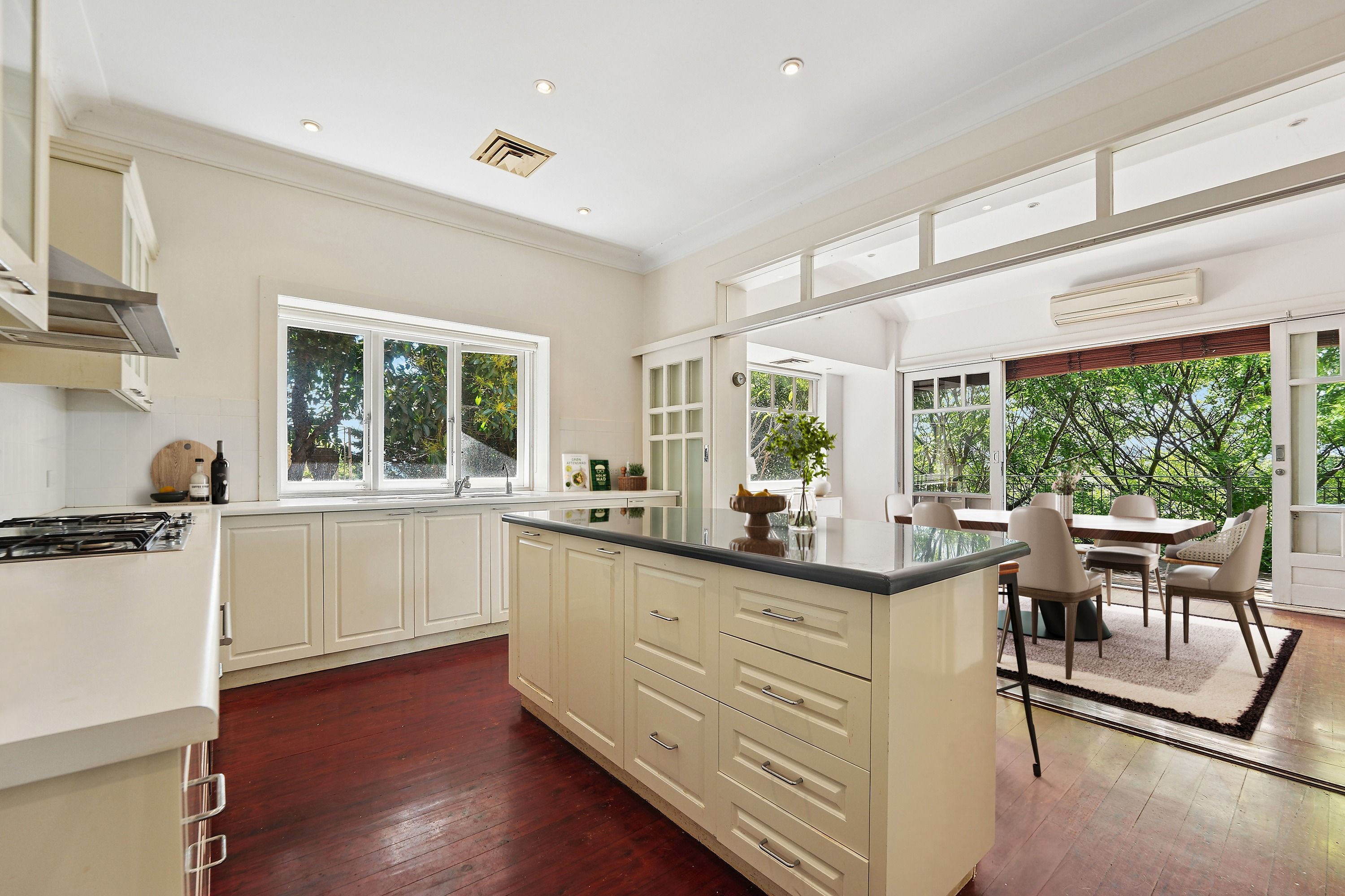34 Cranbrook Road — photo 12 of 15
