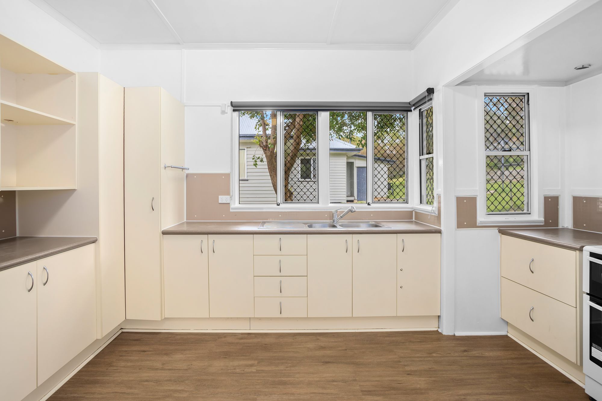 79 Chataway Street, Carina Heights, QLD 4152