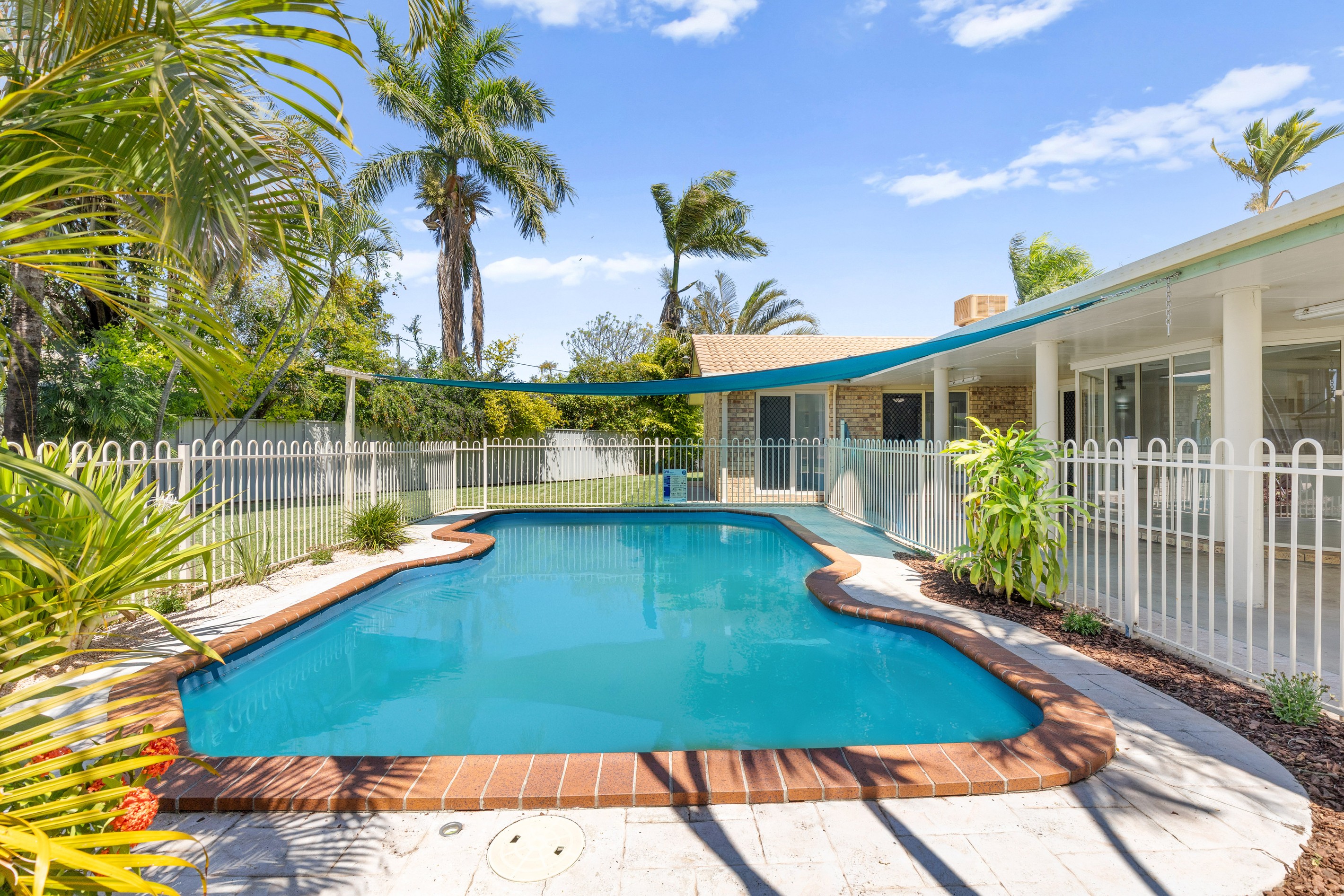 3 Crinum Crescent, Emerald, QLD 4720