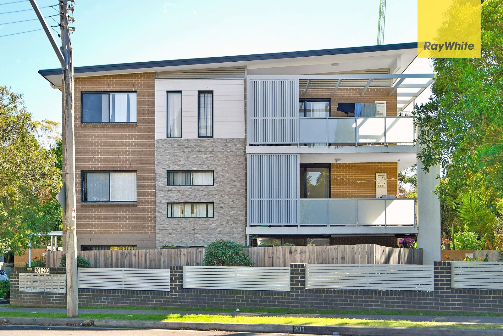 6/201-203 William Street — photo from Ray White Meadowbank