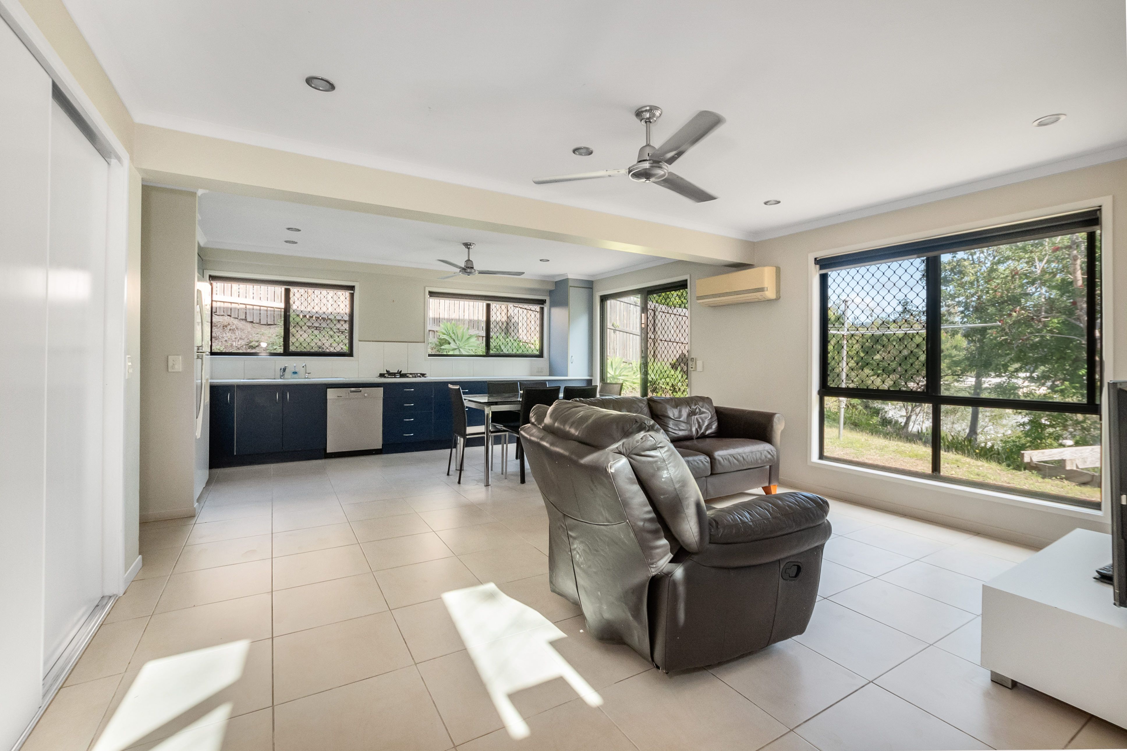 11 Hunter Street, West Gladstone, QLD 4680