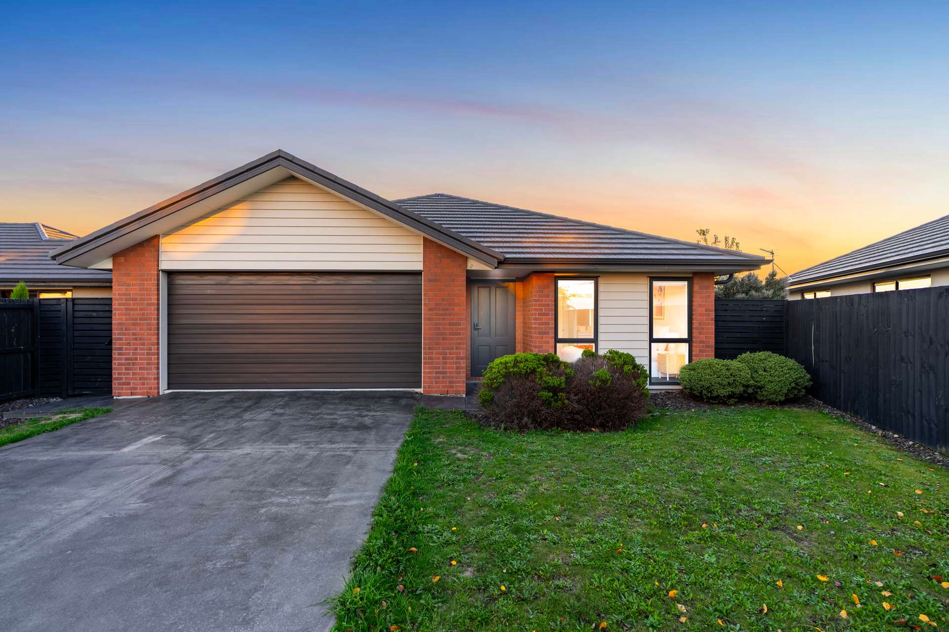 93 Skyhawk Road photo 0