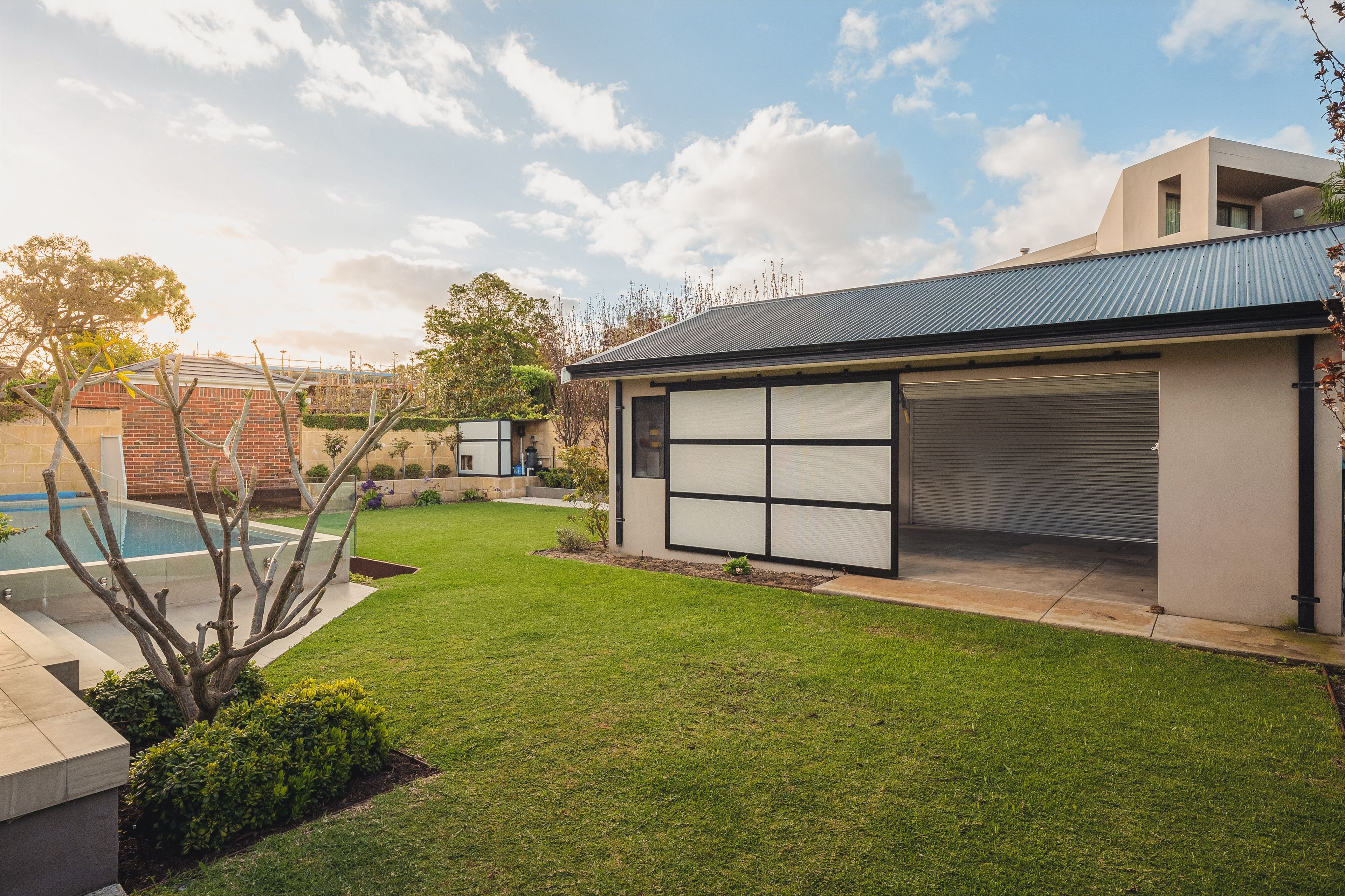 Riverside Luxury, Beautifully Bespoke! — photo 27 of 28