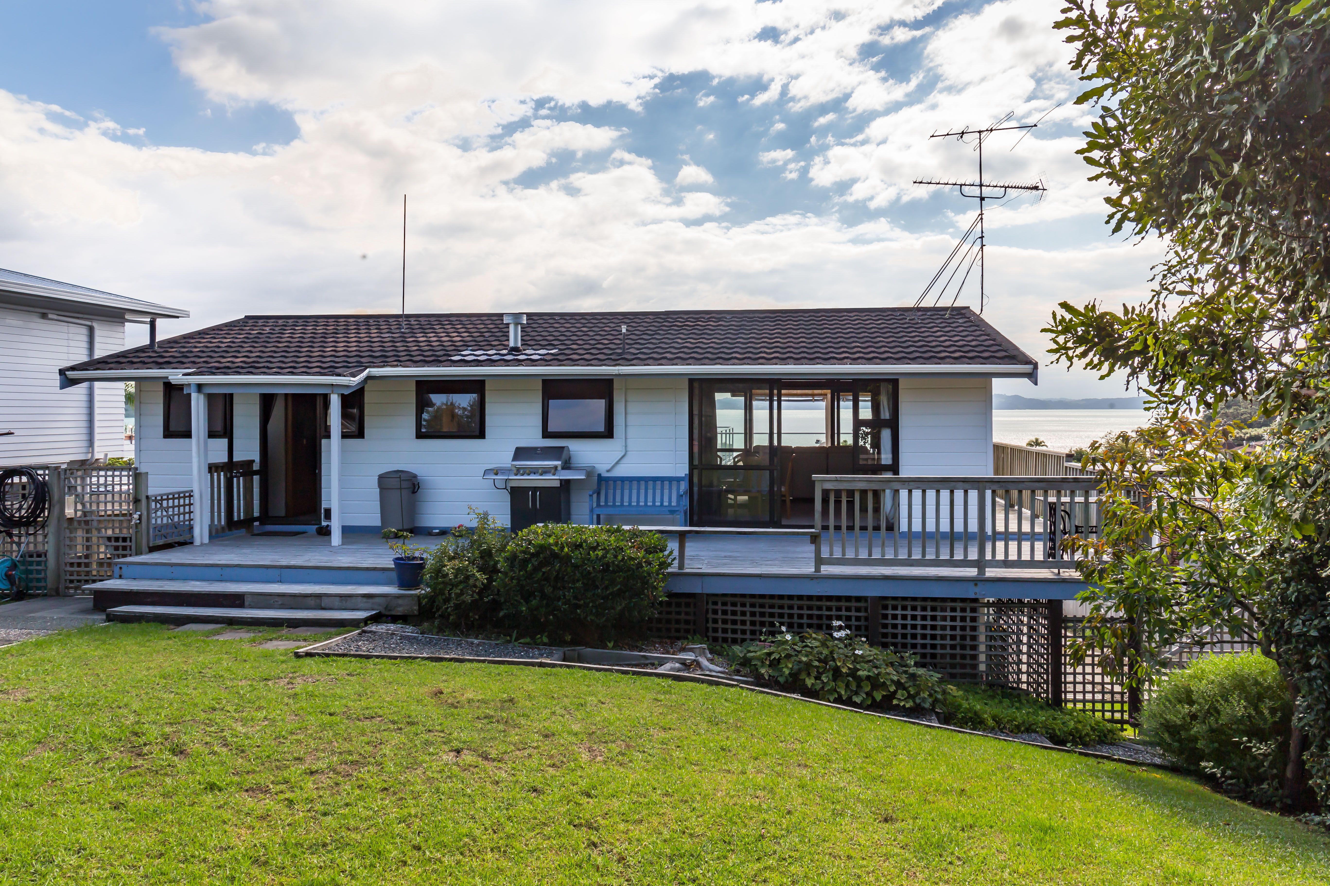 1/49 De Luen Avenue, Tindalls Bay, Auckland