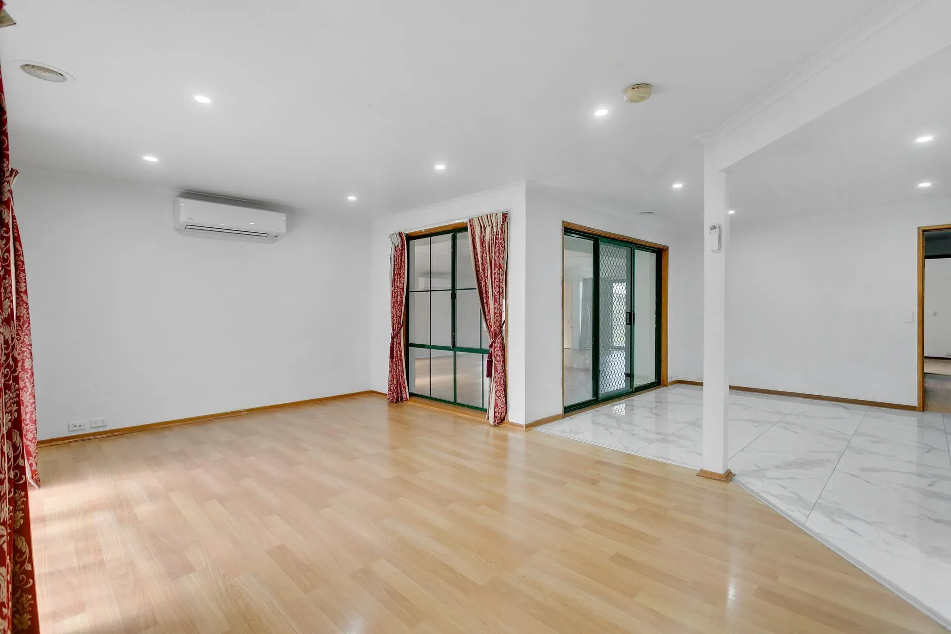 8 Laurel Crescent, Carrum Downs, VIC 3201