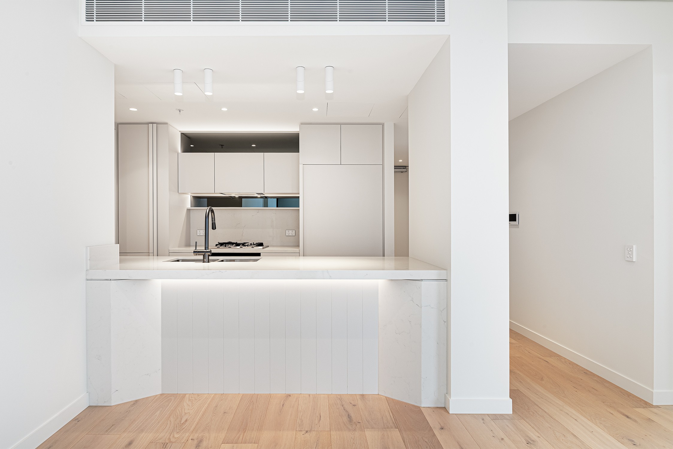 1301/13-19 Canberra Avenue, St Leonards, NSW 2065