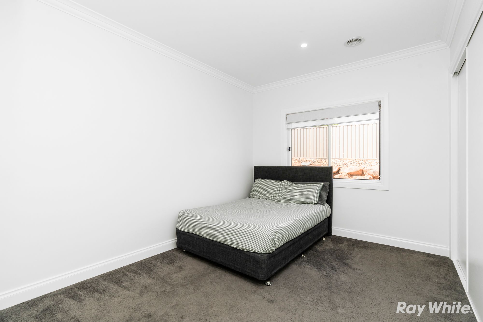 5 Heffron Street — photo 10 of 15