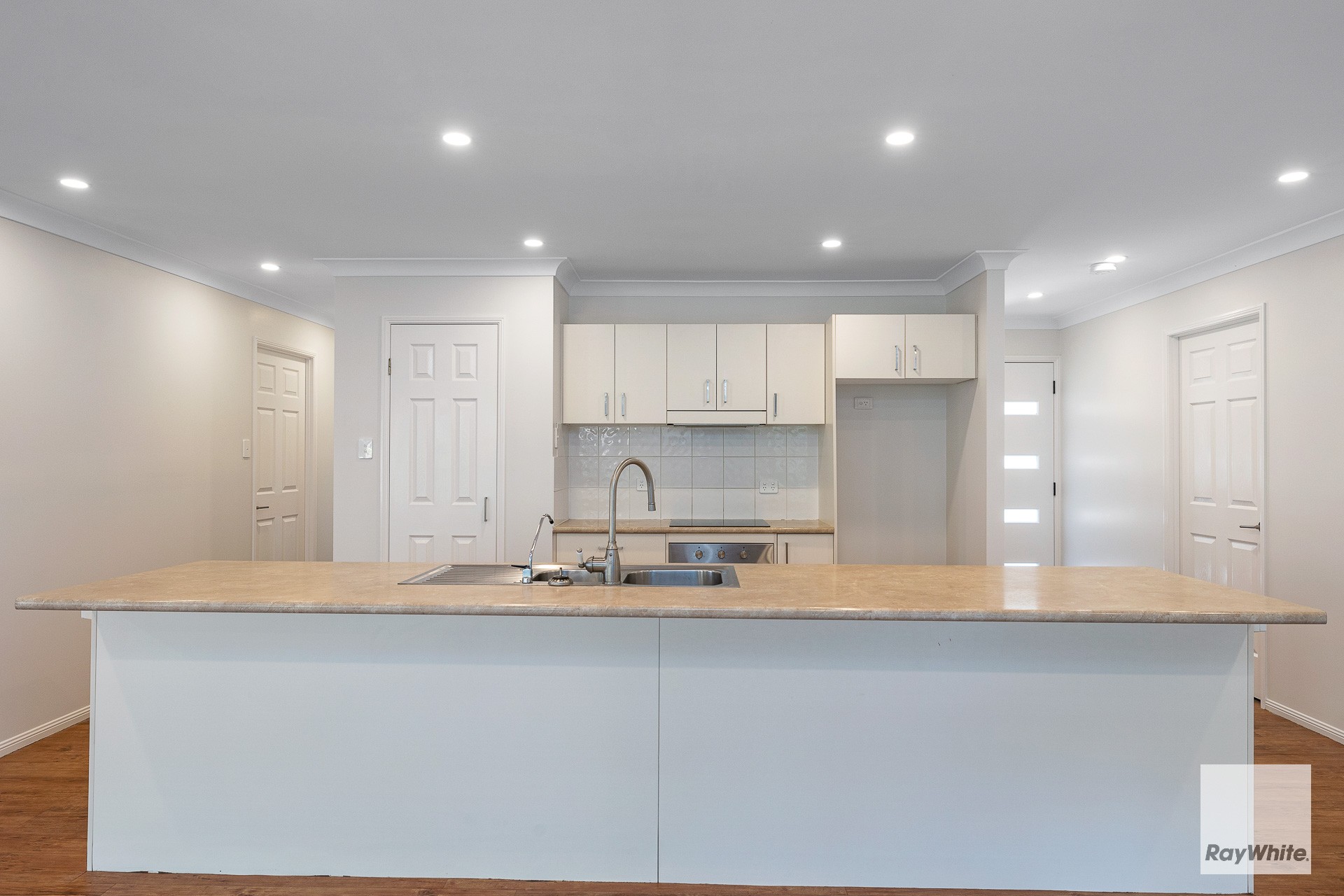 6 Deiter Court, Edens Landing, QLD 4207