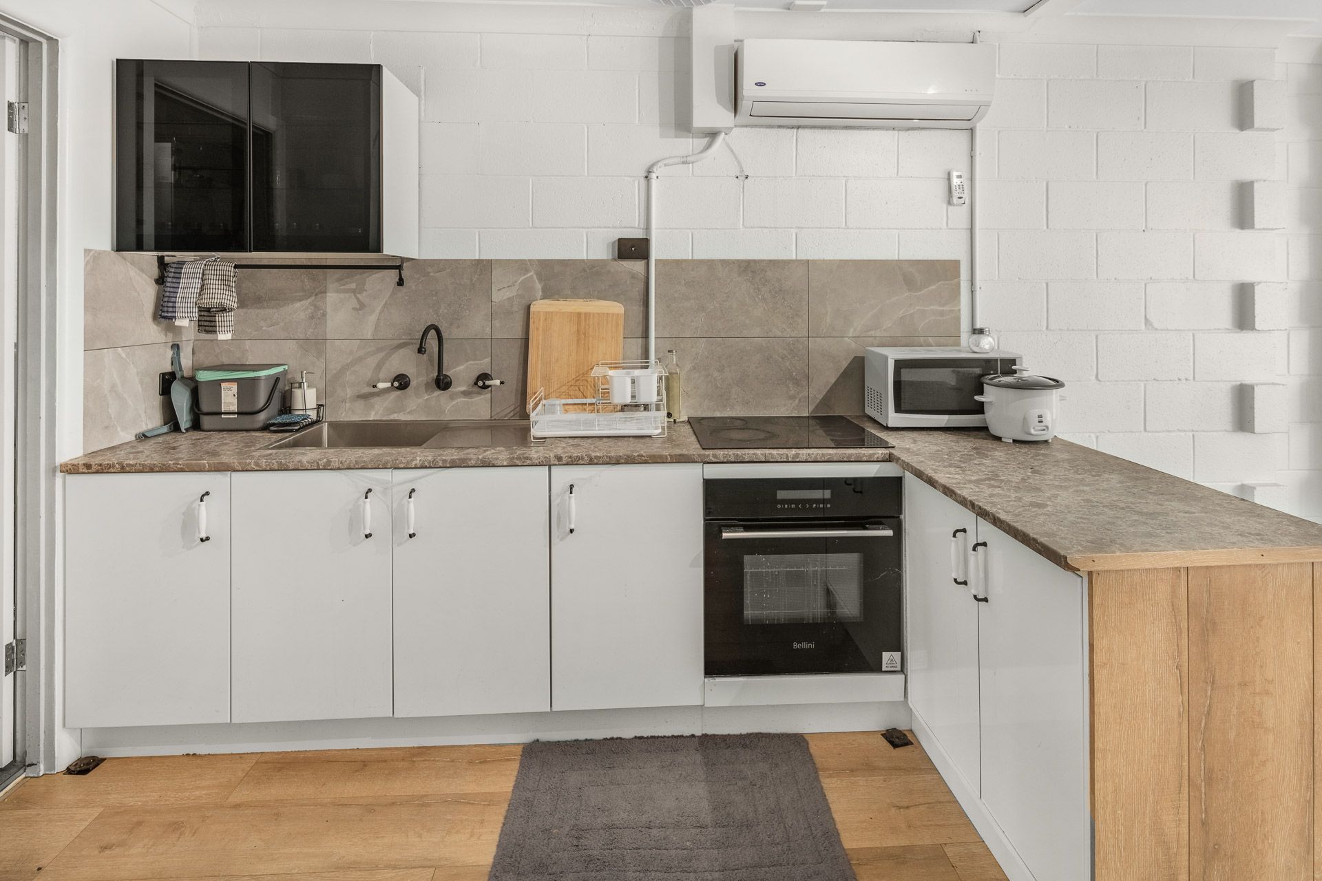 513 Alldis Avenue, Lavington NSW 2641