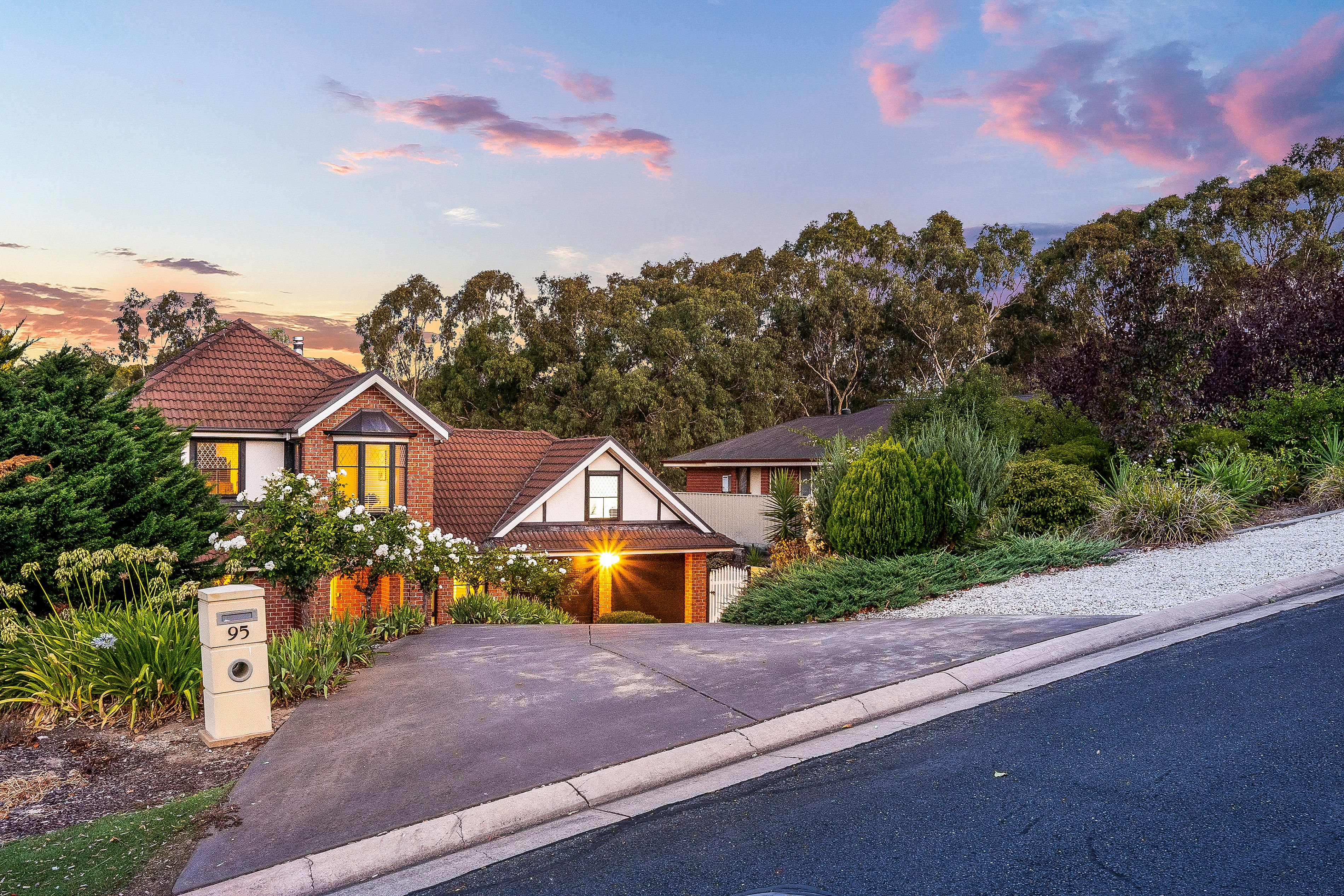 95 Kingfisher Circuit, Flagstaff Hill, SA 5159