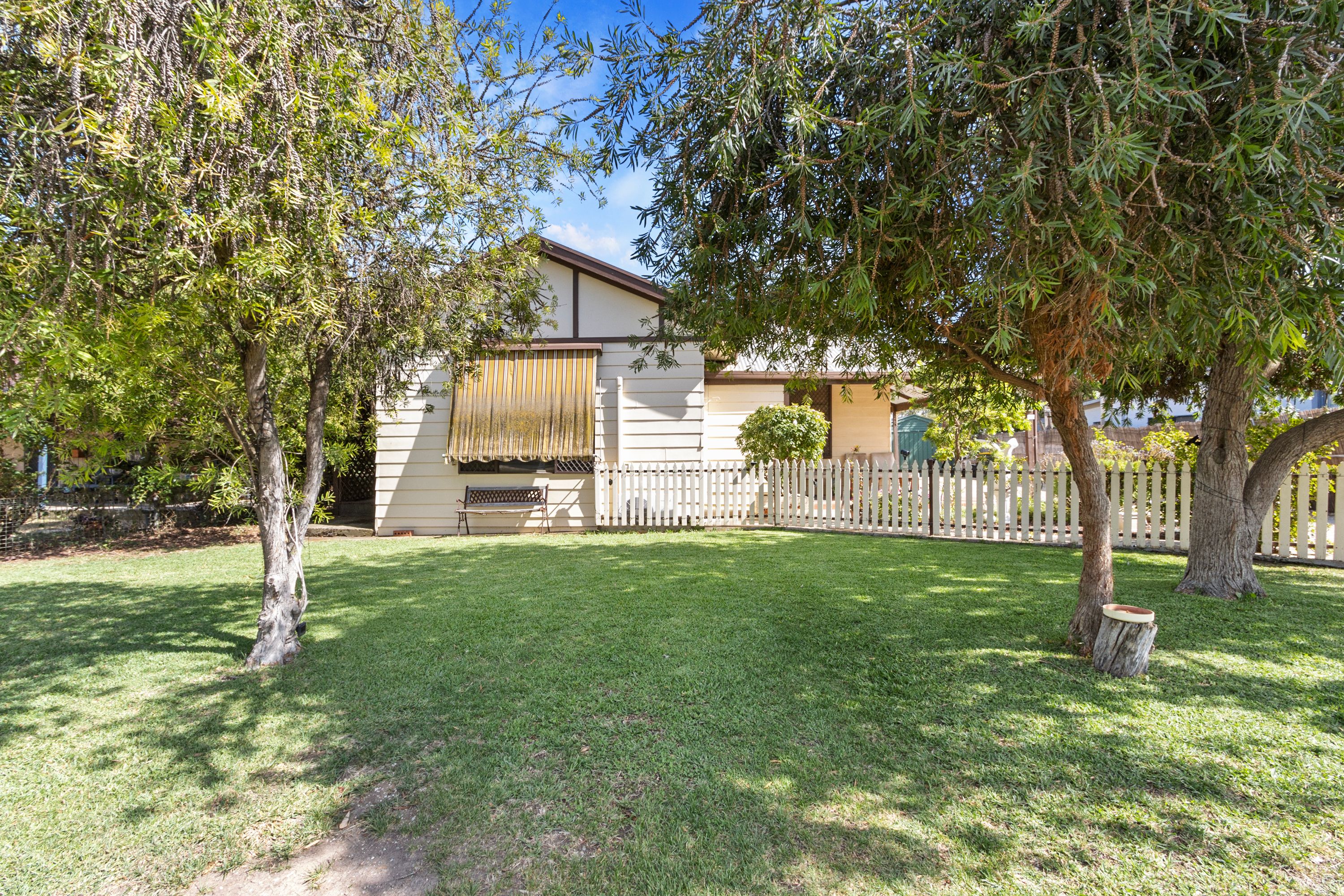 13 Seaview Road, Maitland SA 5573