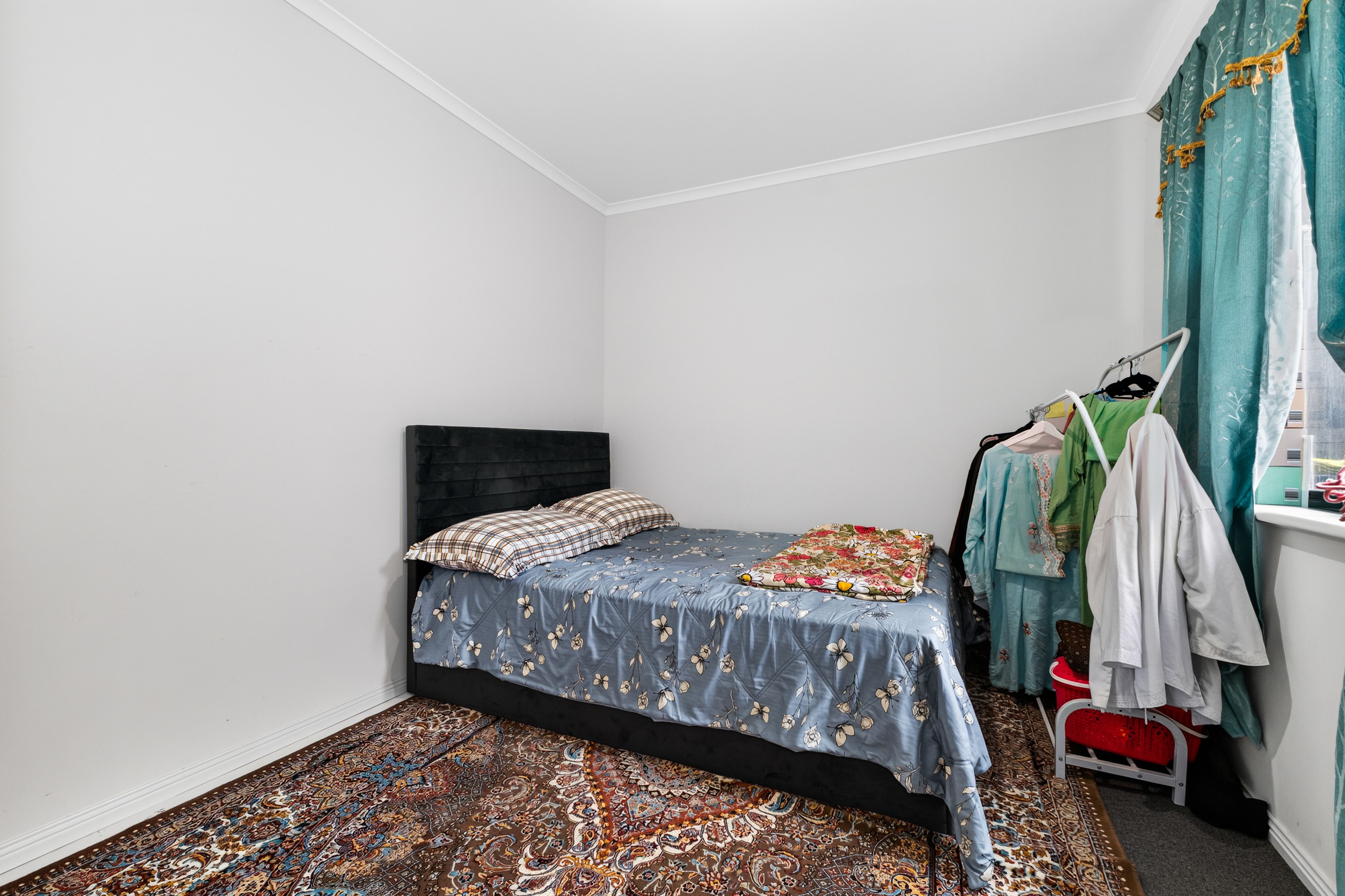 43 Barrington Avenue — photo 6 of 16
