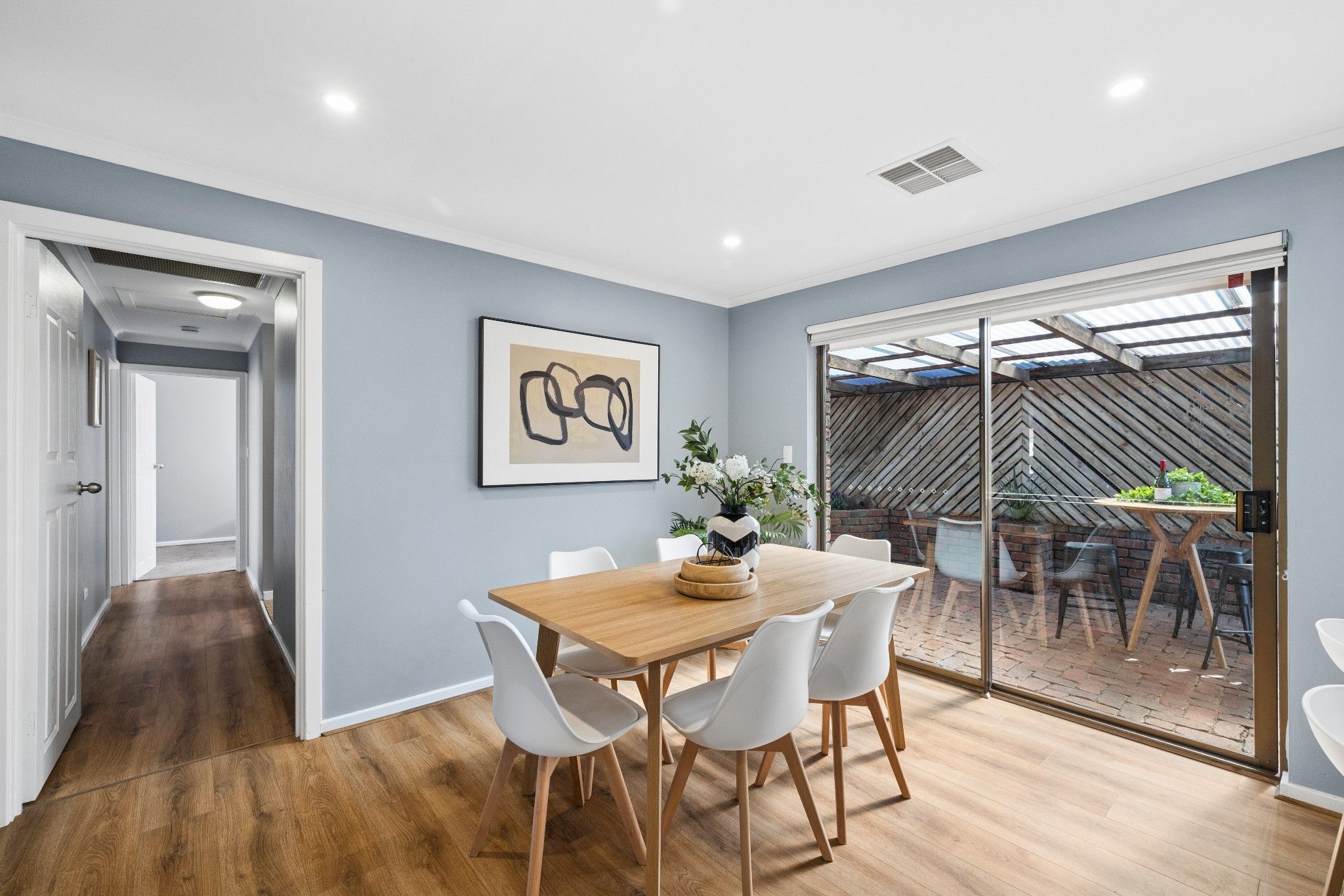 2 Karyn Crescent — photo 9 of 29
