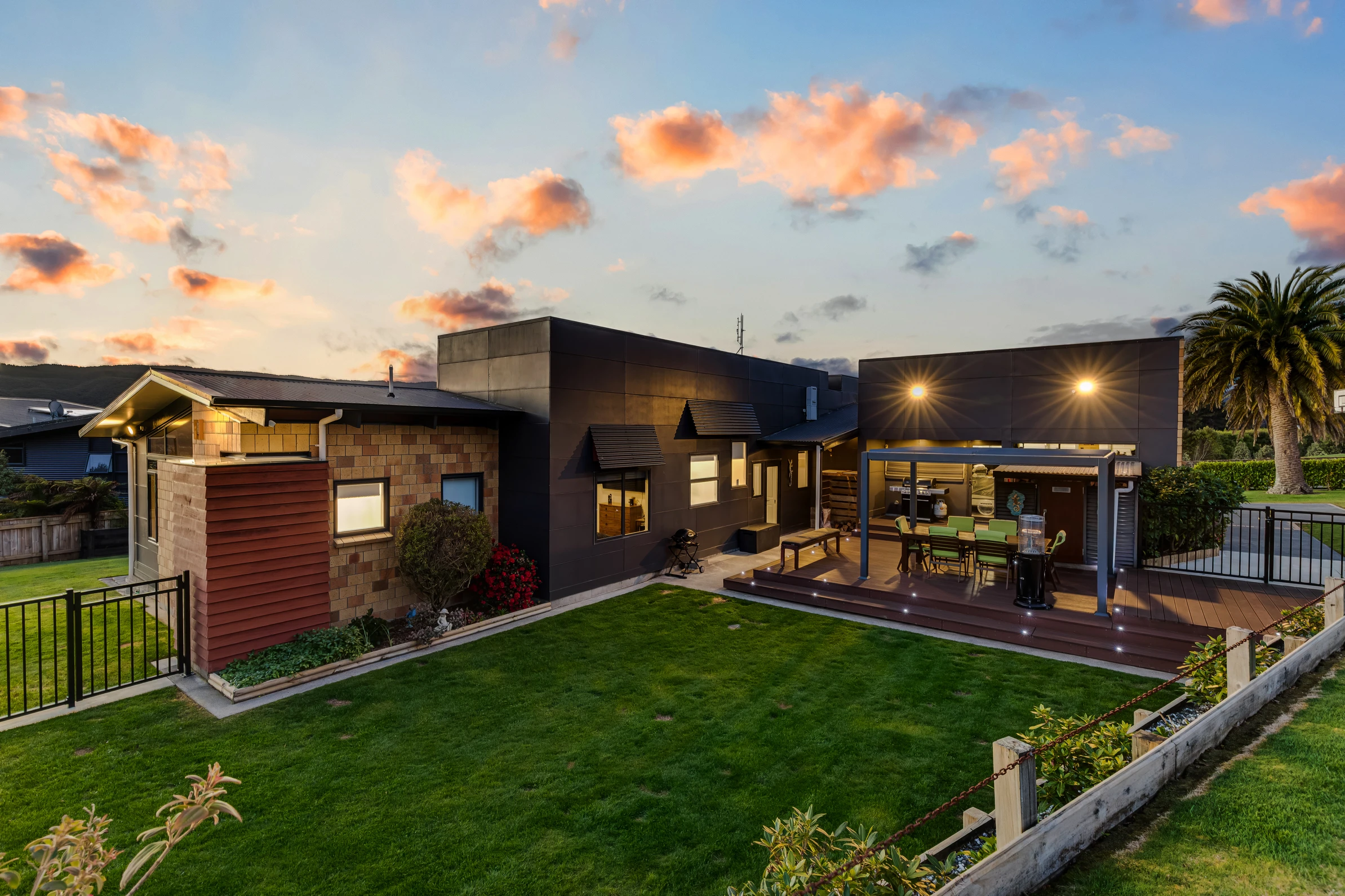 24 Mount Marua Drive, Timberlea, Upper Hutt City