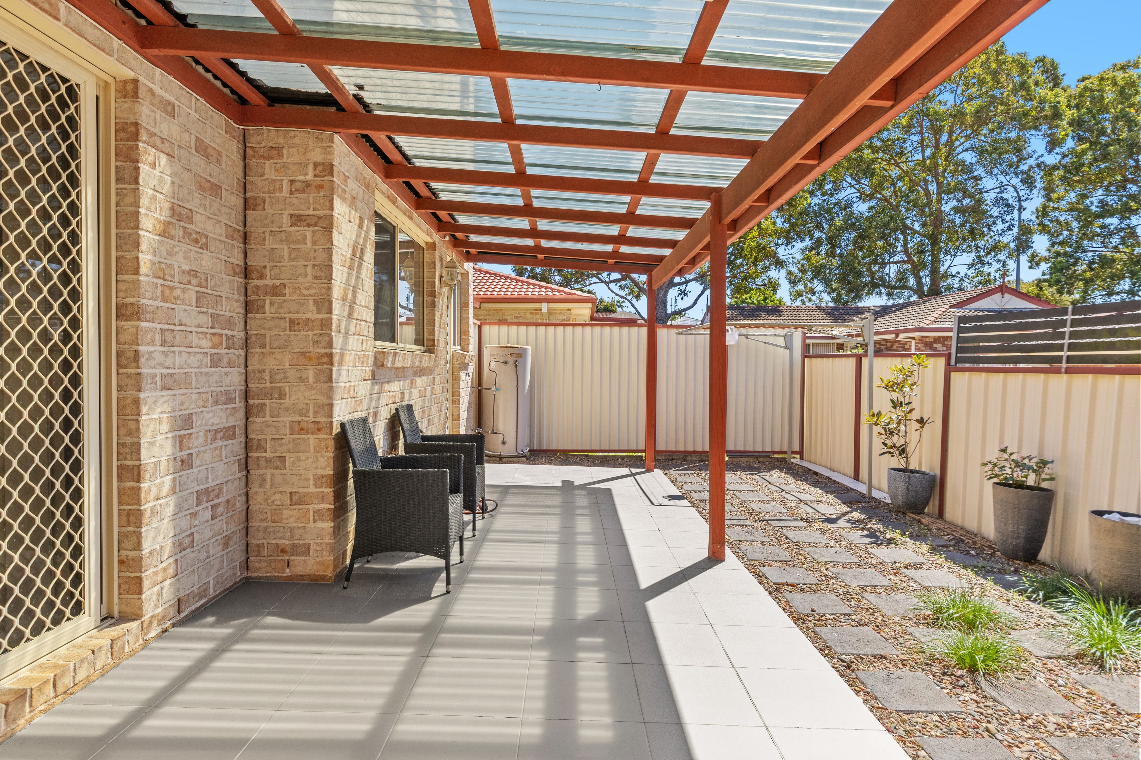 2/8-10 Bromley Court — photo 12 of 14