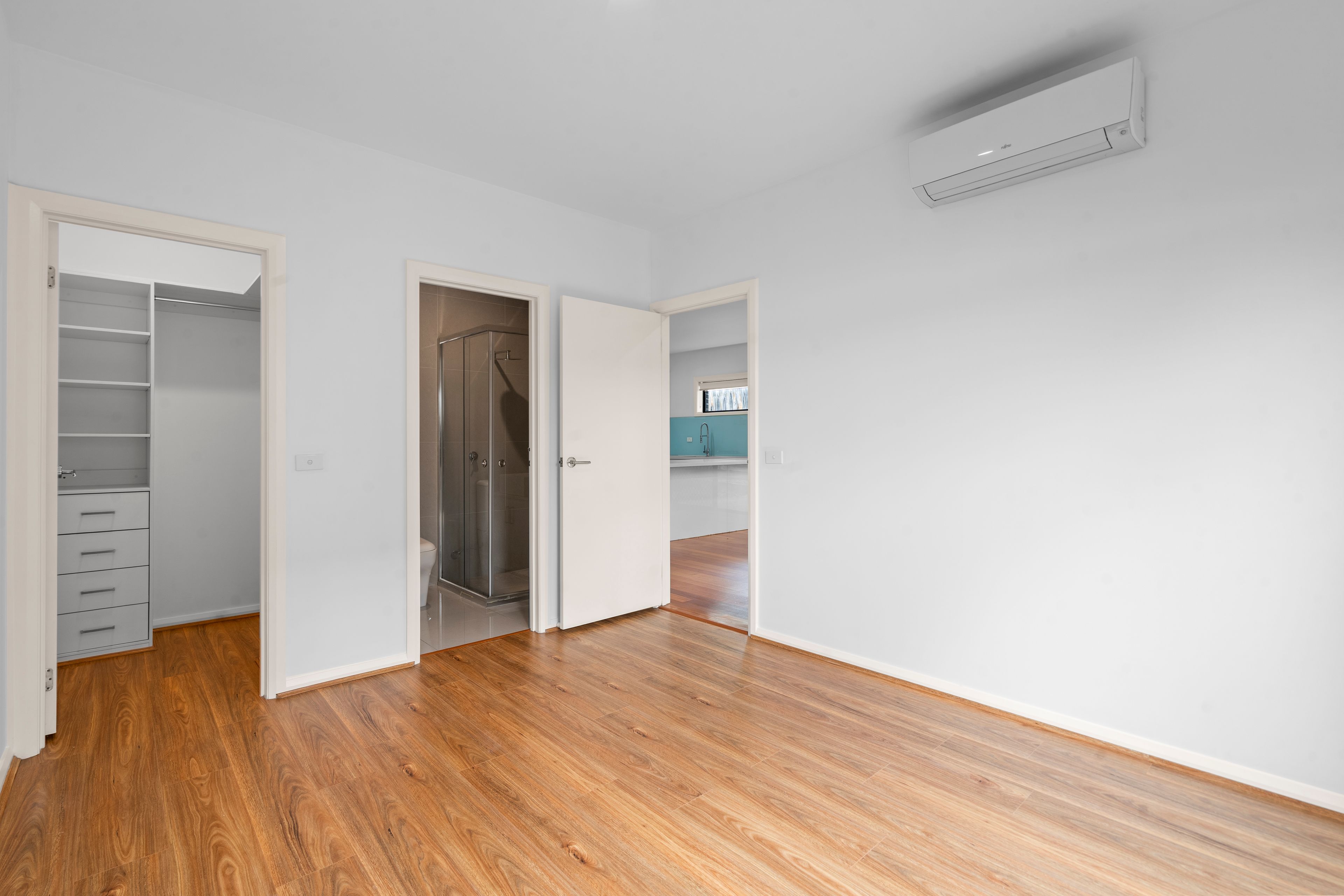 3/645 Pascoe Vale Road — photo 7 of 11
