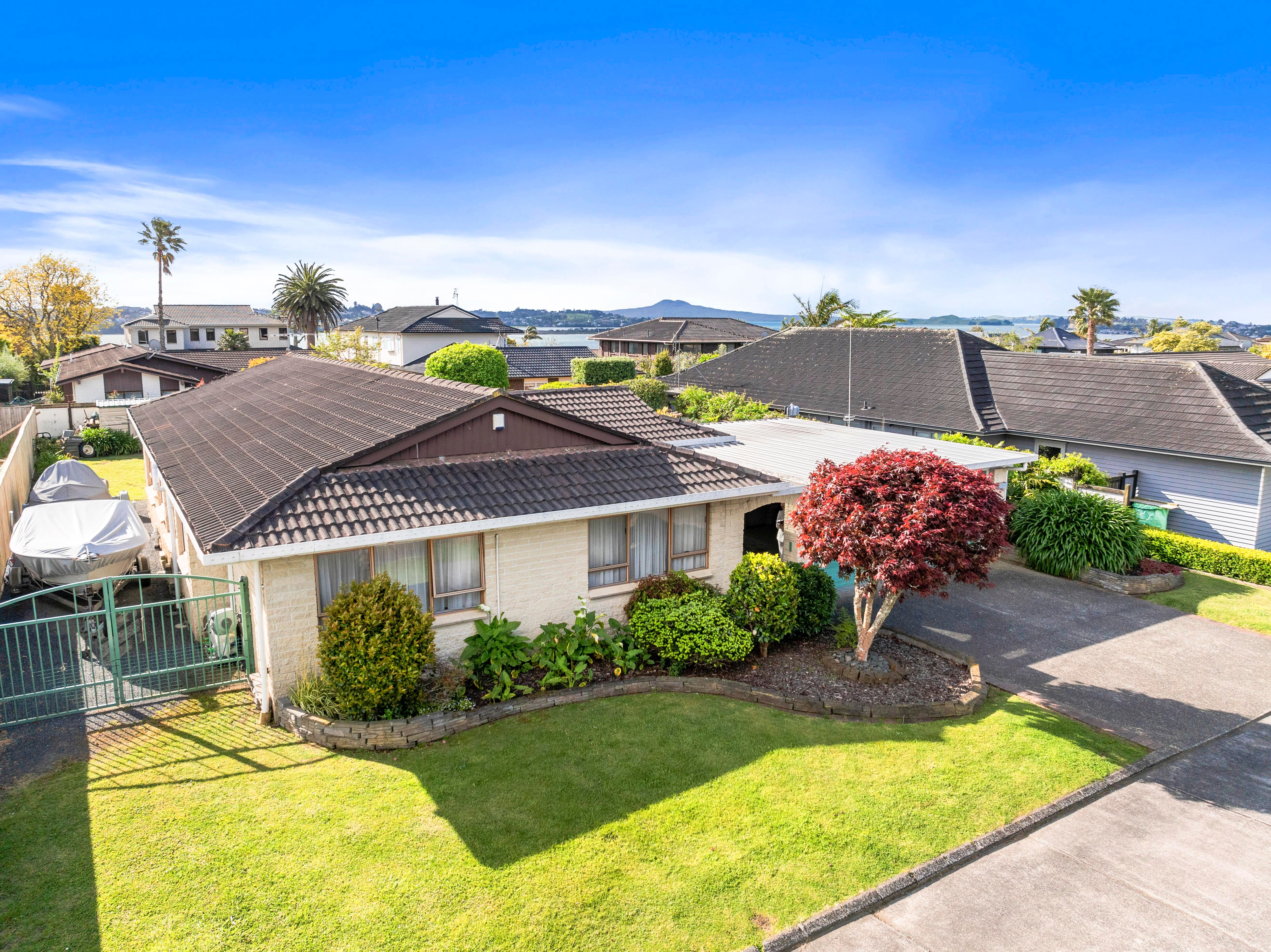 11 Broman Place, Half Moon Bay, Manukau City