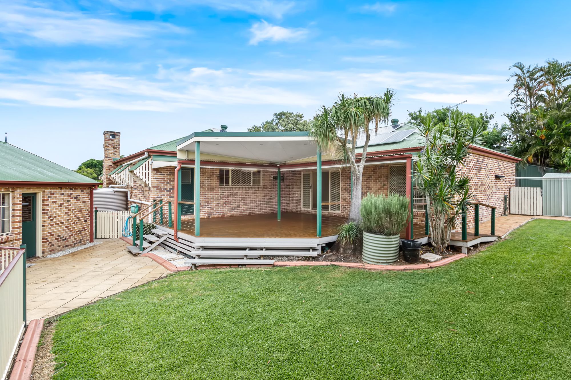 6 Allamanda Court, Sinnamon Park, QLD 4073