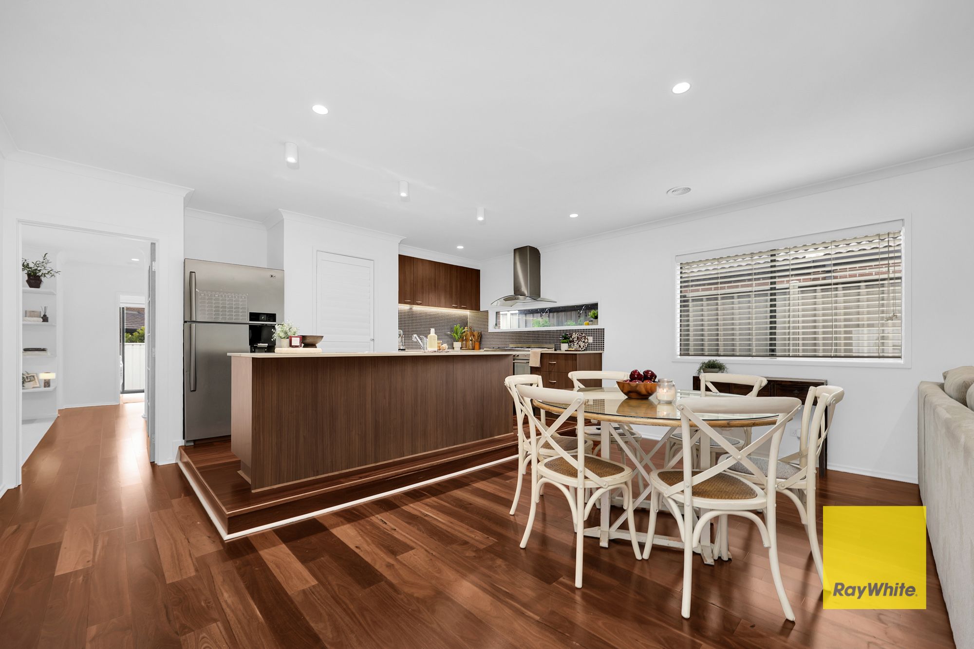 106 Mernda Village Drive — photo 8 of 23