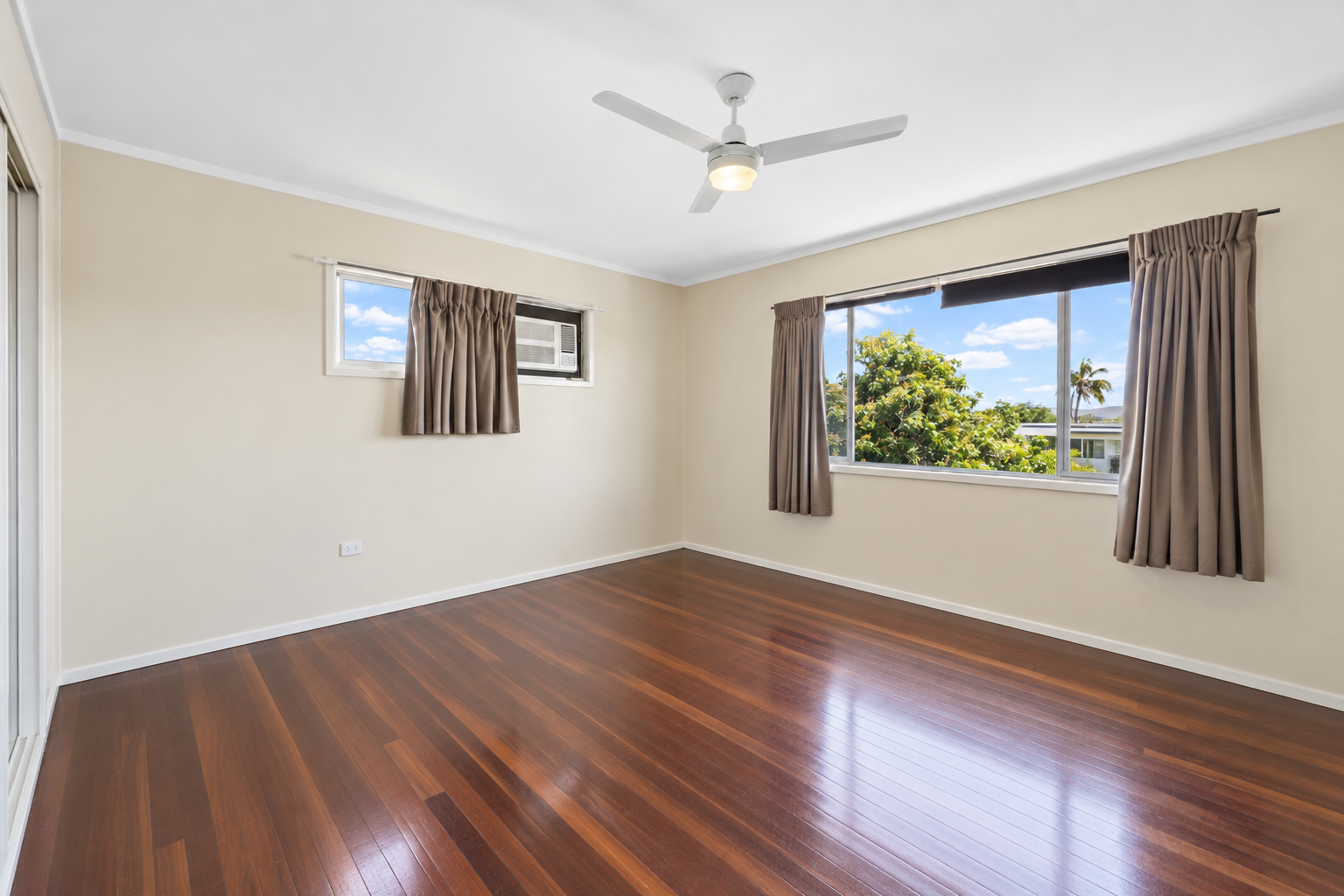 14 Roe Street — photo 5 of 25