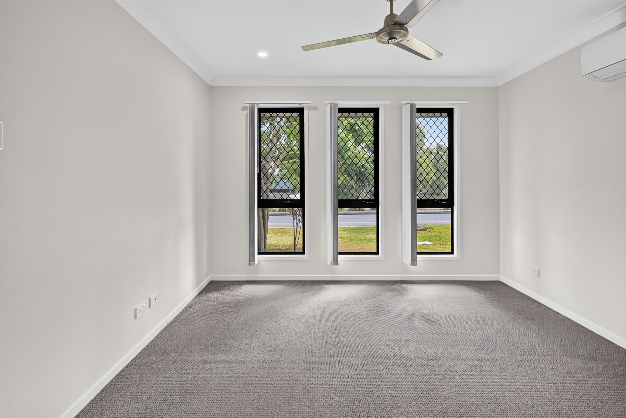 9 Village Boulevard — photo 15 of 30