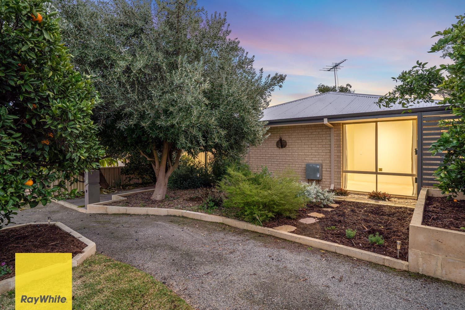 25 Horton Crescent, Marangaroo, WA 6064