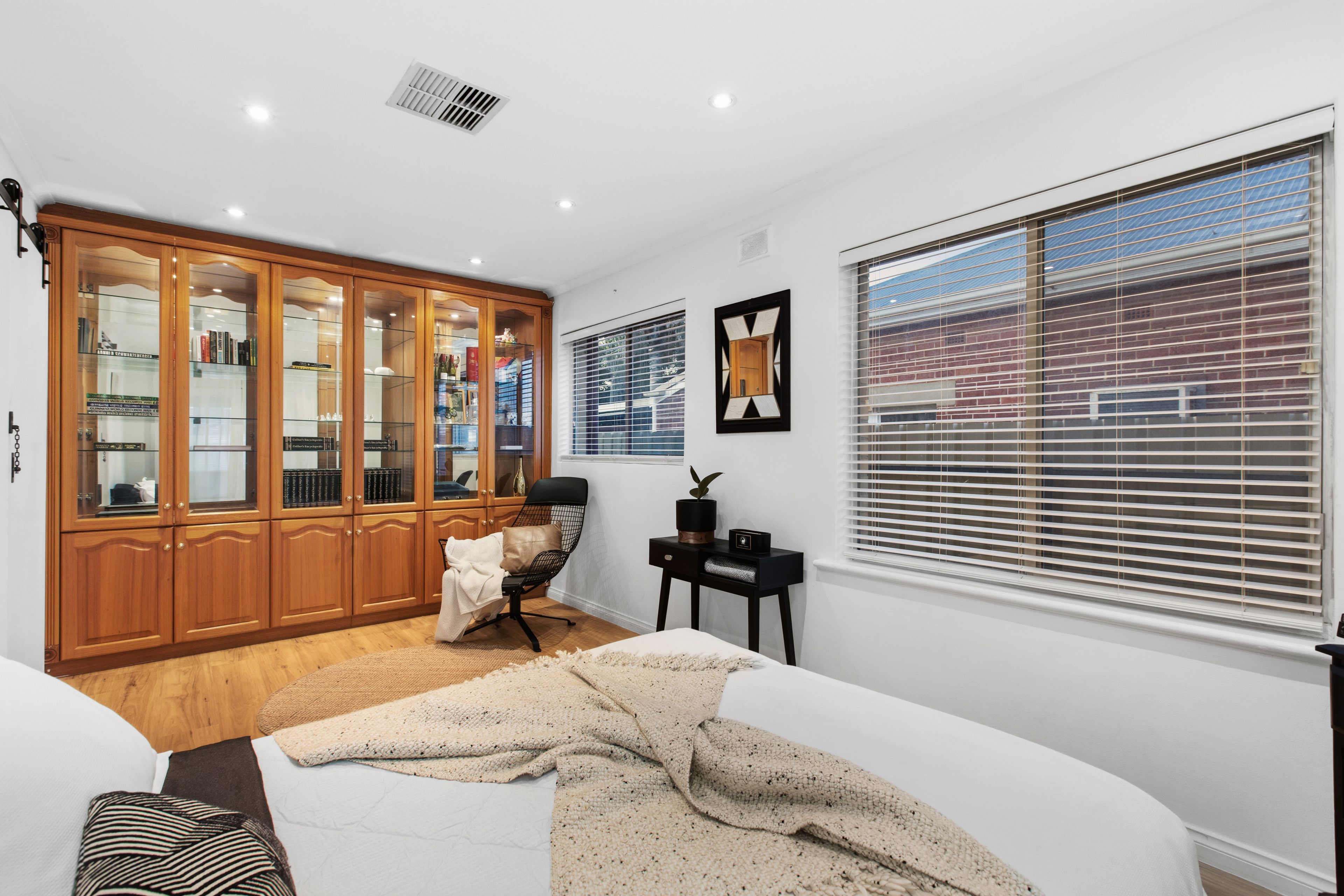 60 Gordon Street — photo 5 of 19