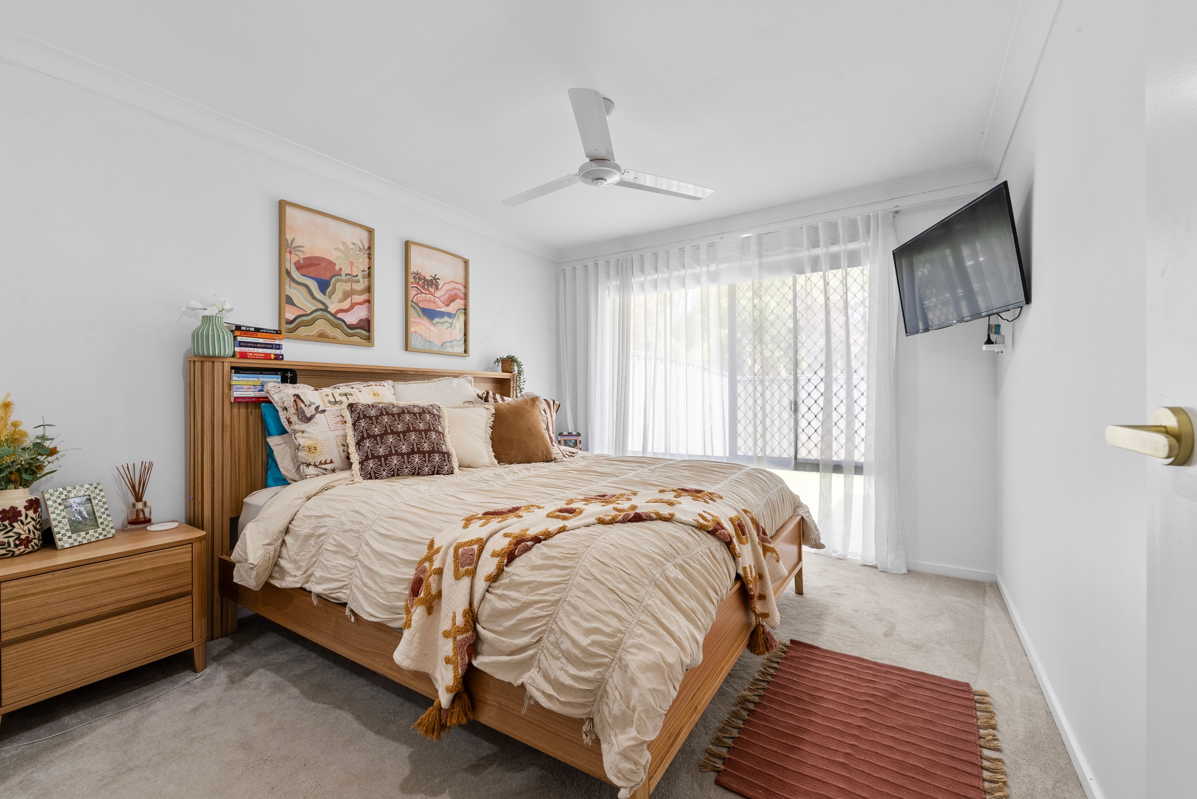 38/24 Amsonia Court — photo 9 of 18
