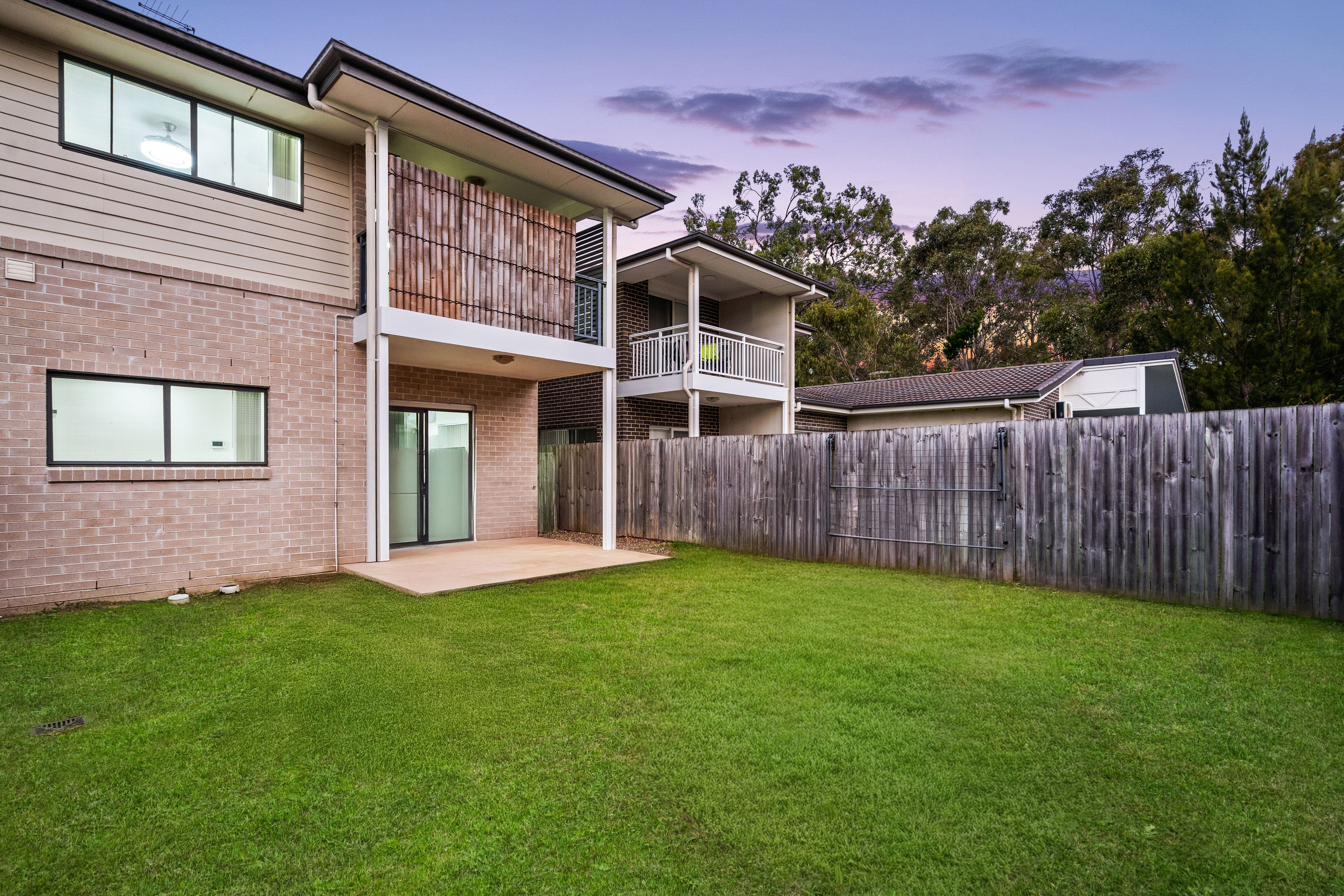 16/17 Norah Street, Crestmead, QLD 4132