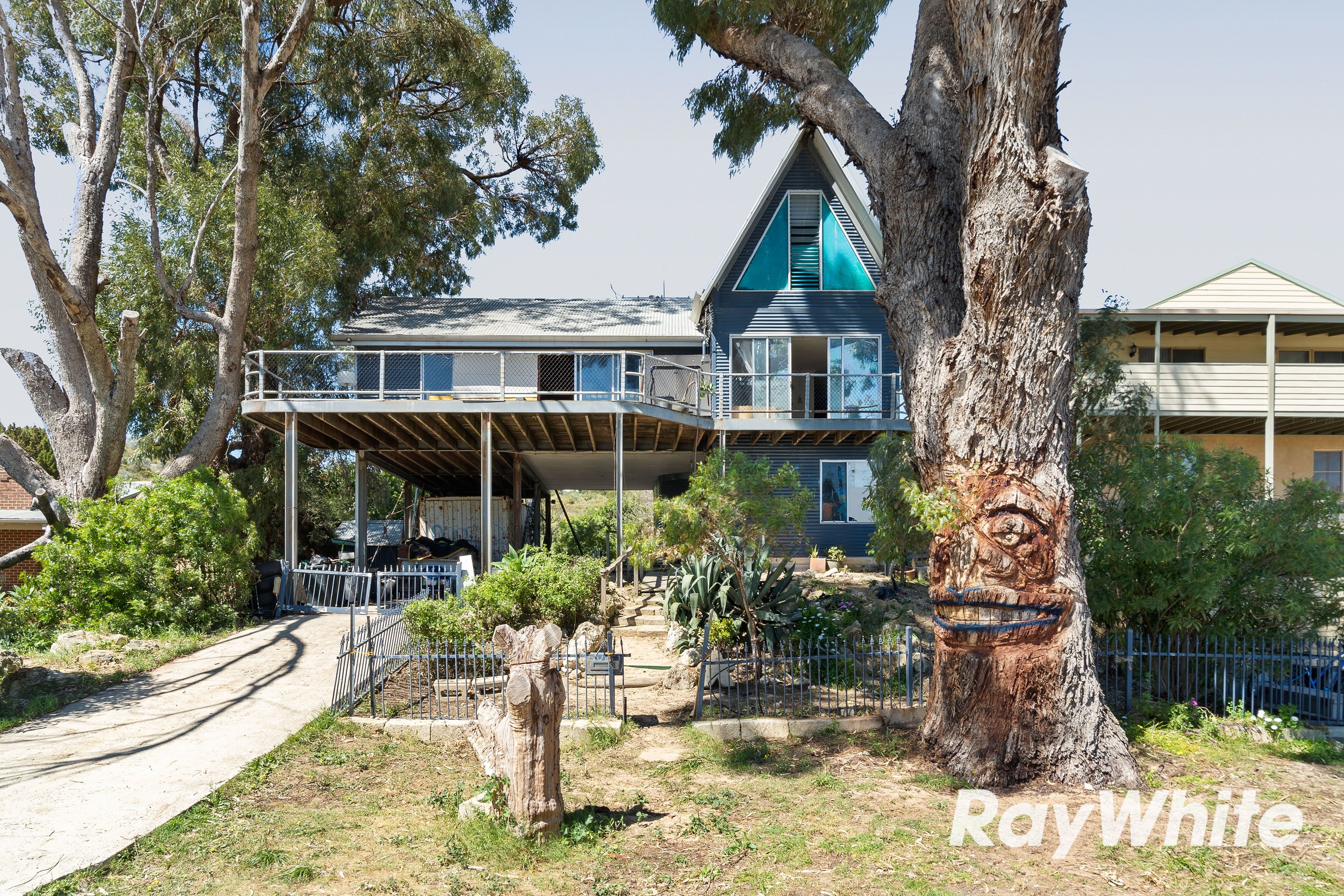 40 Minderoo Crescent — photo from Ray White Mandurah