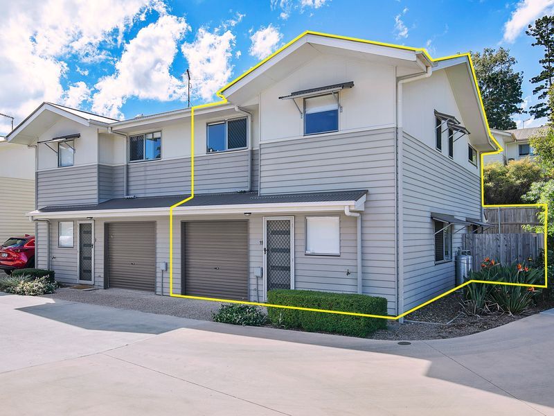 17 Armstrong Street, Petrie QLD 4502