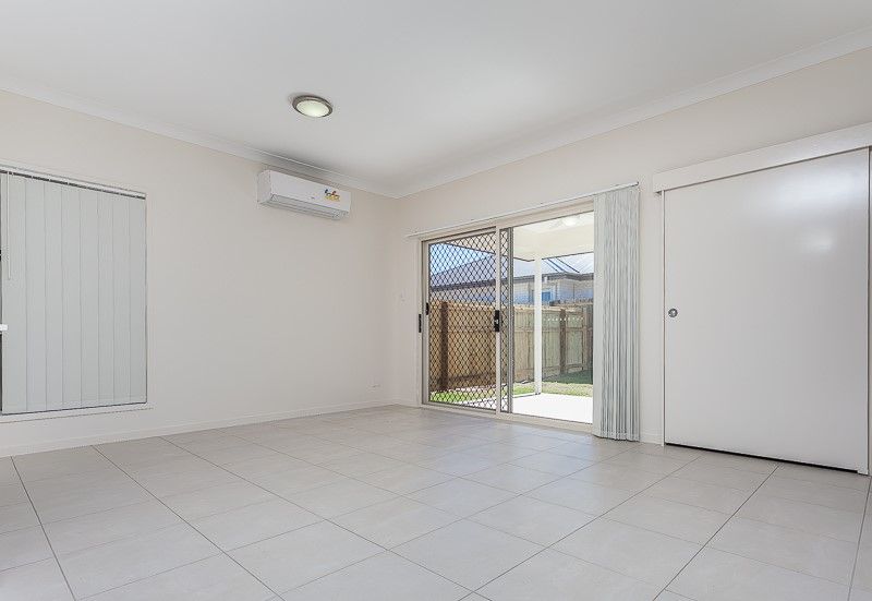 40 Mapleton Drive, North Lakes, QLD 4509