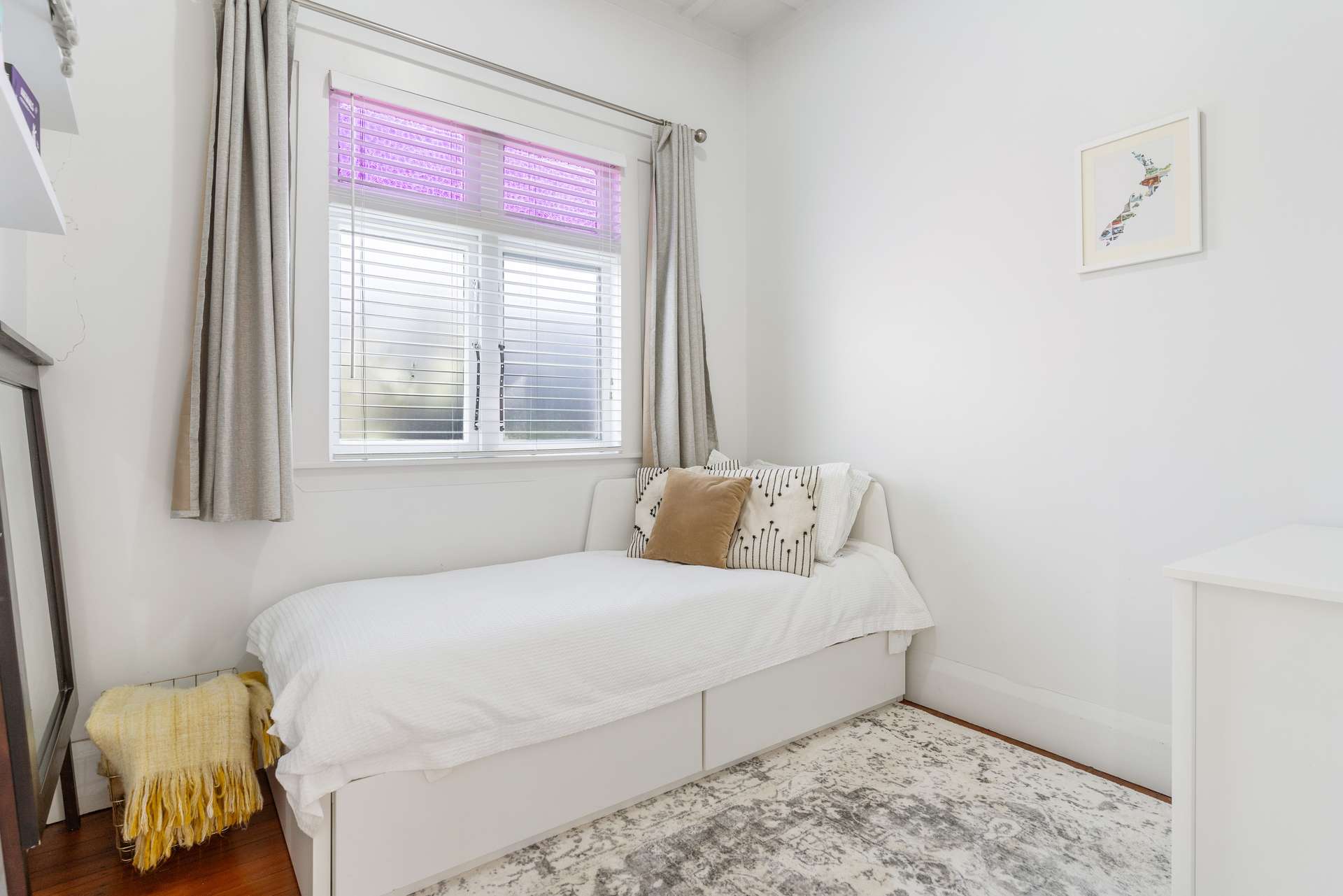 12 Mona Avenue photo 8