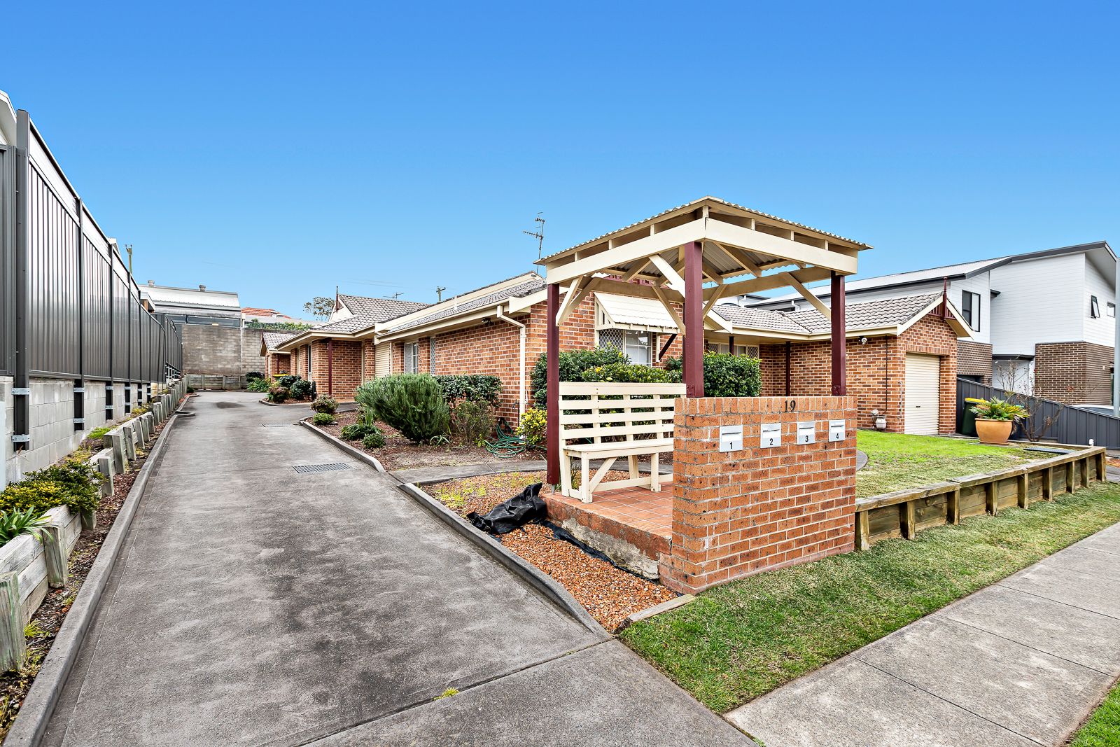 2/19 Cromwell Street, New Lambton, NSW 2305