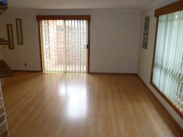 1/4 Gunbar Street, Griffith, NSW 2680