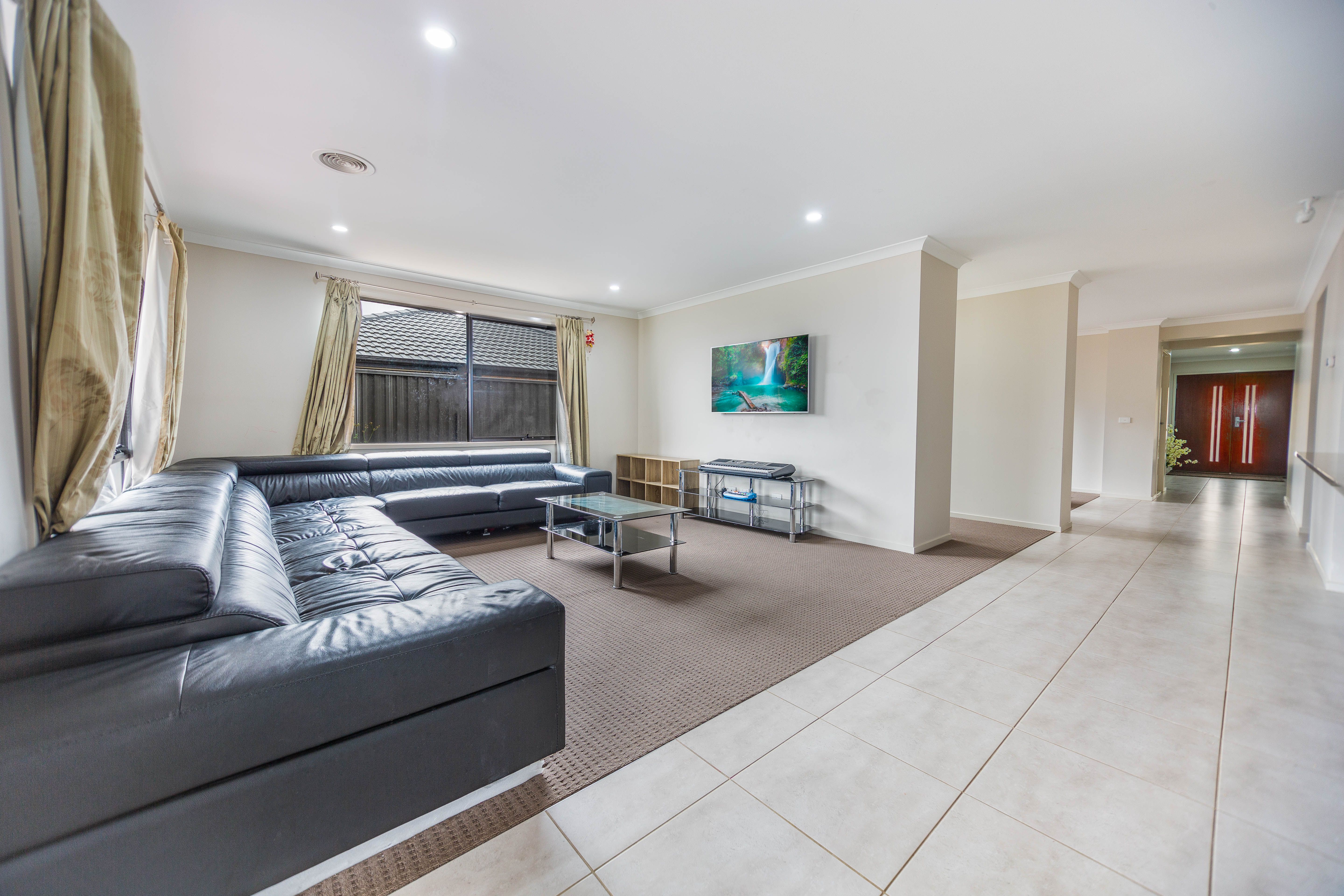 13 Ogilvie Court — photo 4 of 13