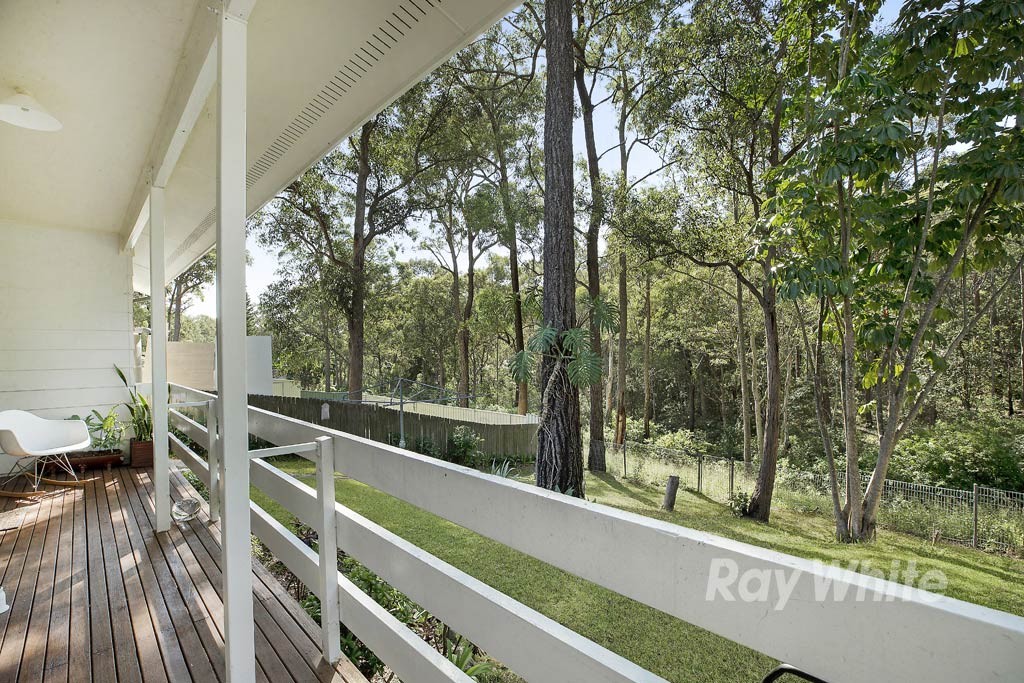 13 Middle Point Road, Bolton Point, NSW 2283