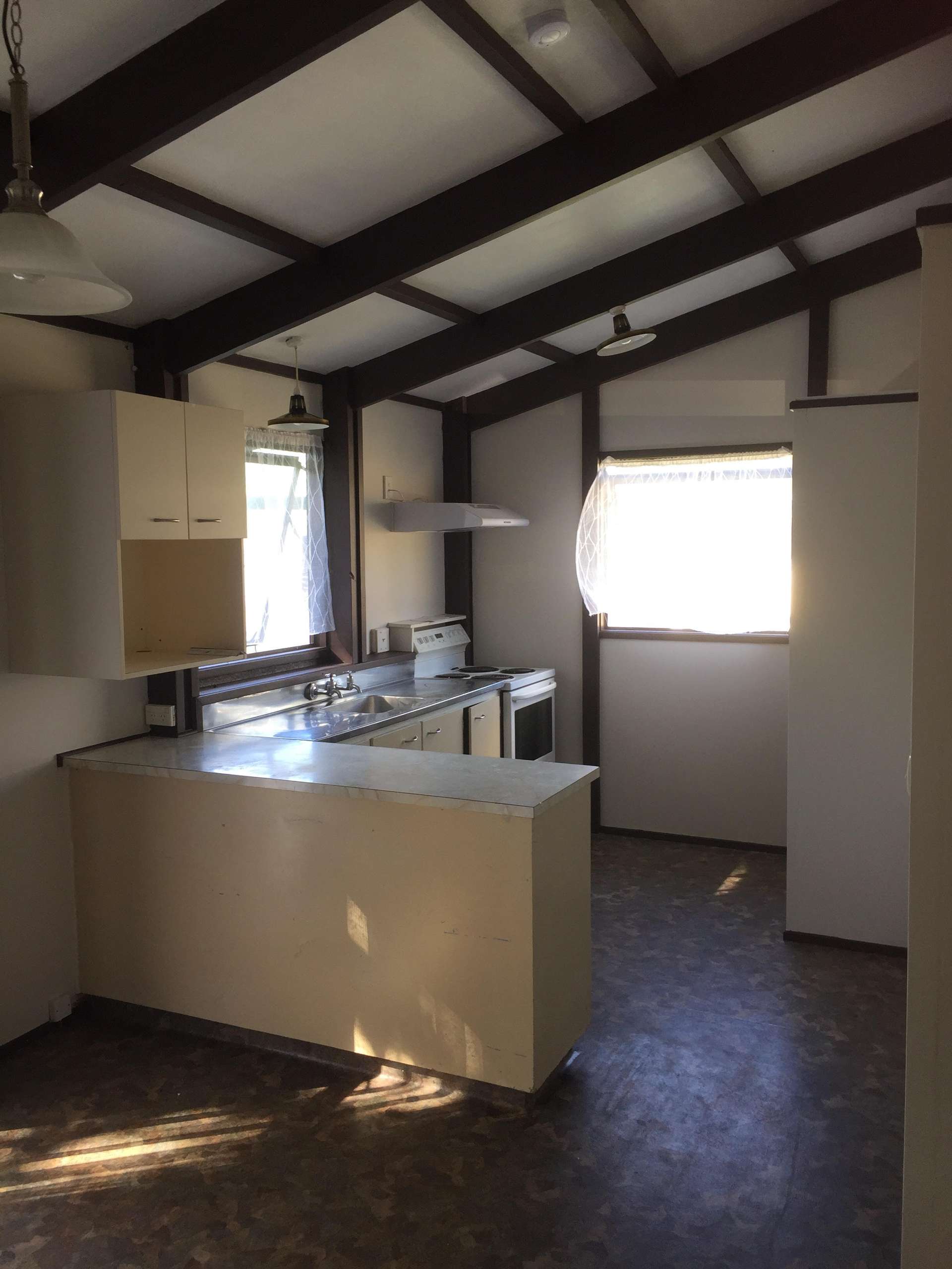 23A Alastair Avenue photo 2